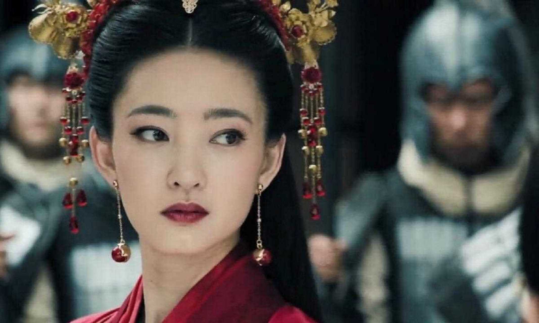 近两日来,素颜女神王丽坤与男友领证结婚的新闻,成为了大家热议的话题