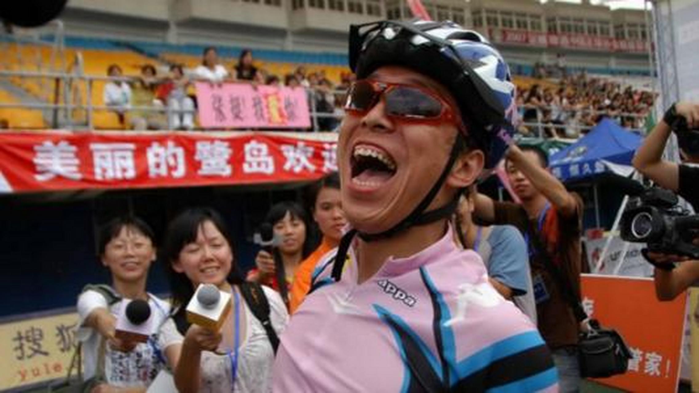 《疯狂的赛车》,这部电影为疯狂三部曲之二.