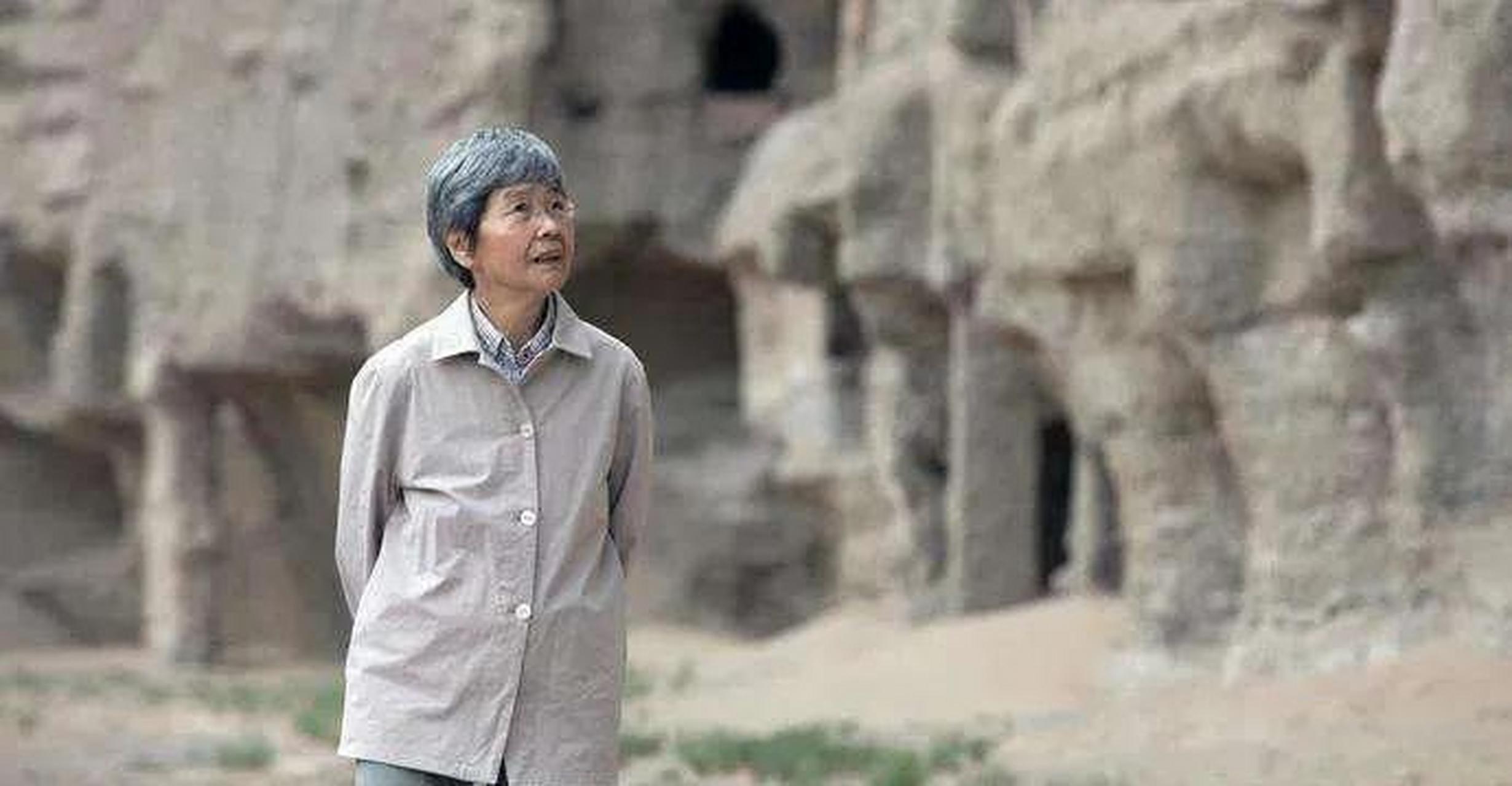 "樊锦诗又气又羞.更没想到,领导不但不批假,还安排她去收棉花.