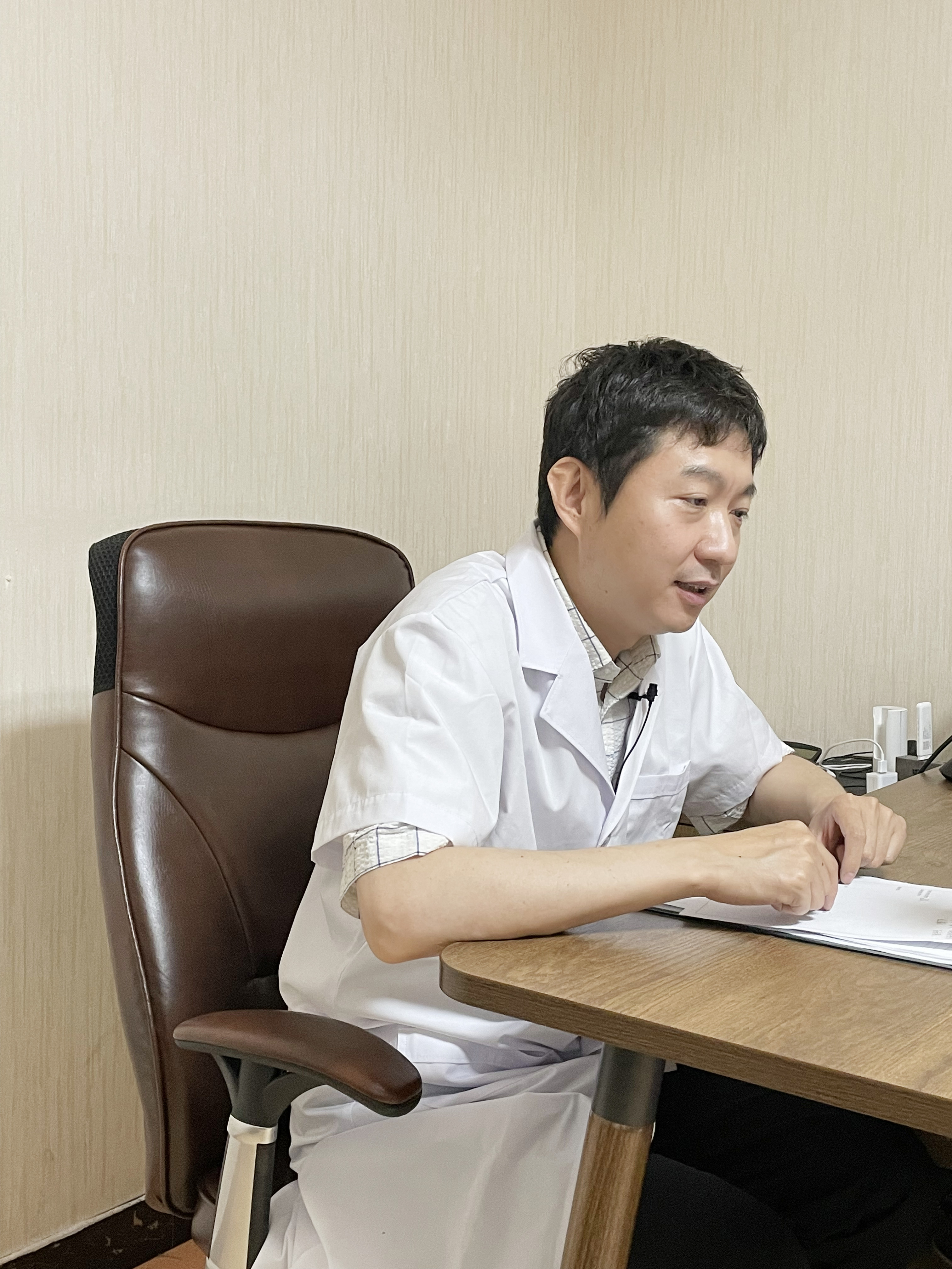 反酸烧心胸闷 5胃寒吃凉的会胃疼天气变冷也会胃疼 6无