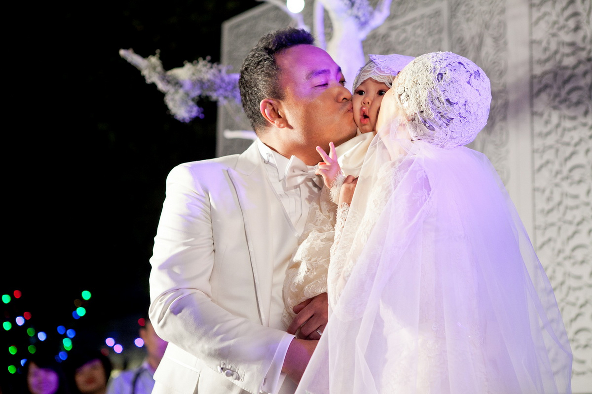 2013年,央视名嘴沙桐和知名女演员刘园园带着他们一岁多的女儿,一起