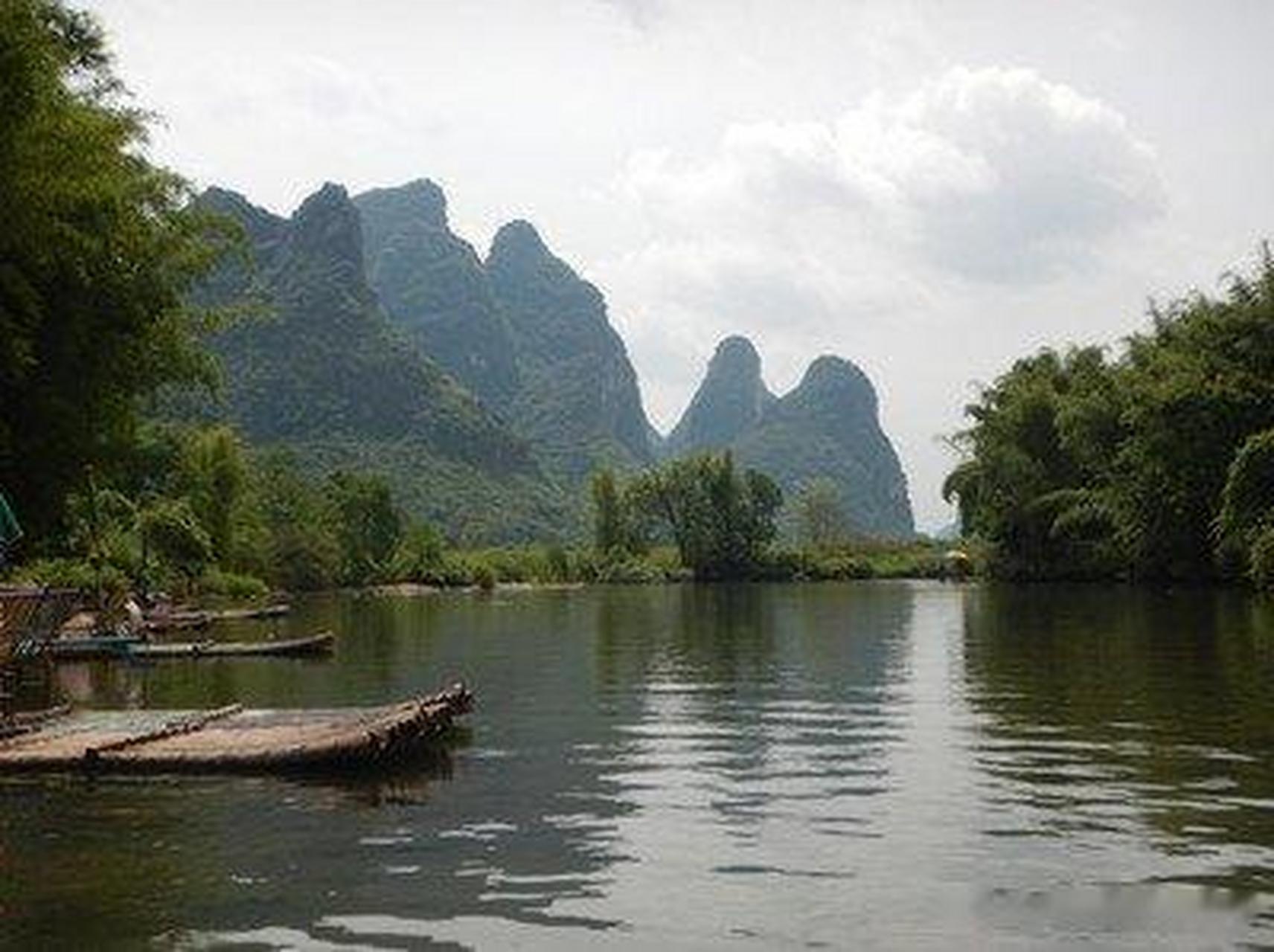 亥猪幸运吉祥,天真浪漫,与人为善,位居八卦的乾宫,五行为水,适应能量