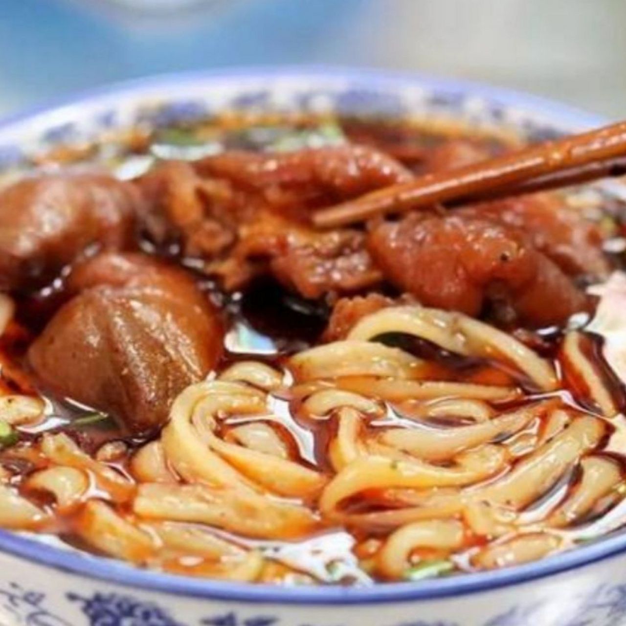 恩施豆皮"已不再是只有过年才能吃到的"奢侈品",只是,飘泊在外,远离