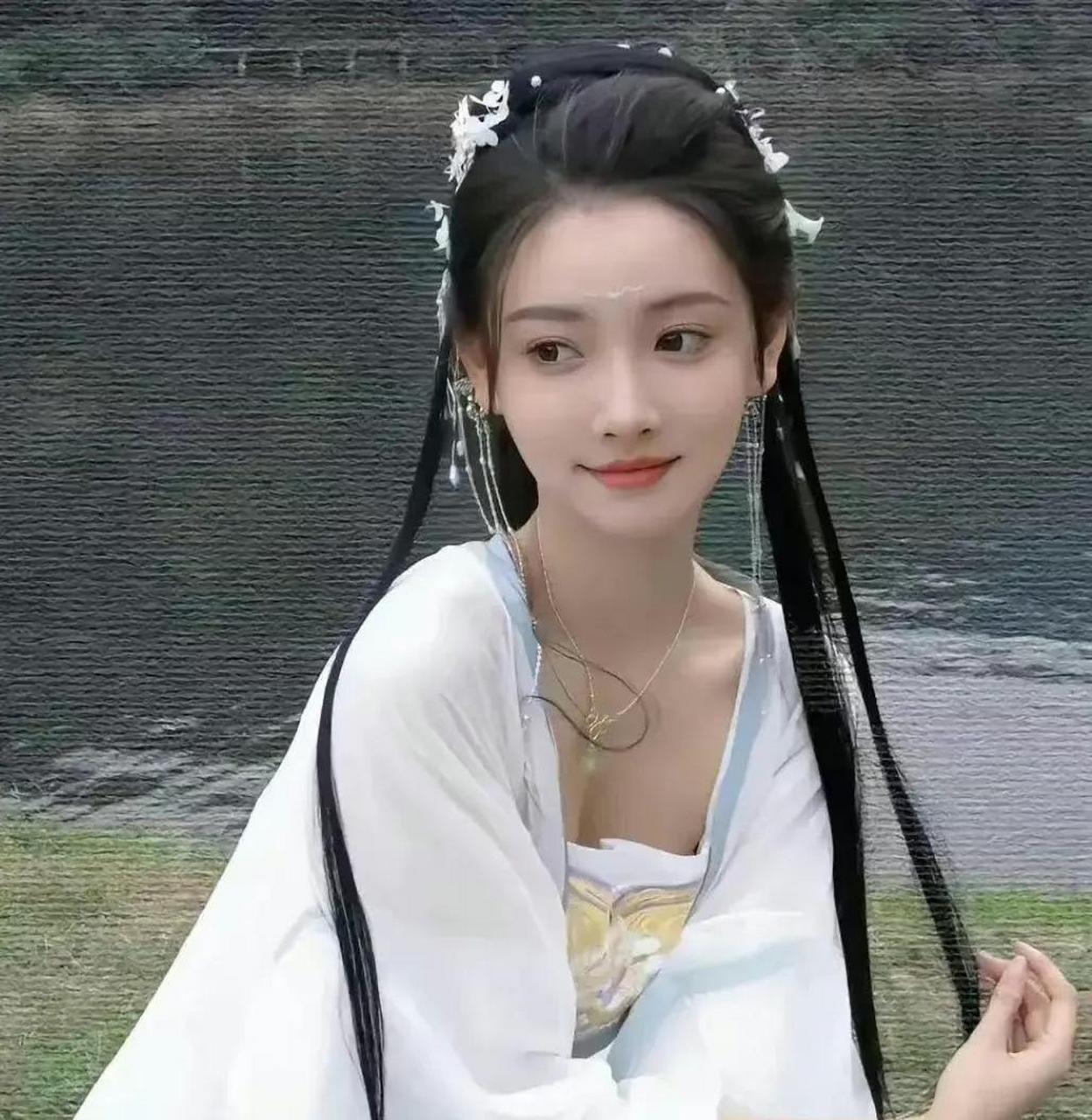 这就是古代千金大小姐的面相吧?