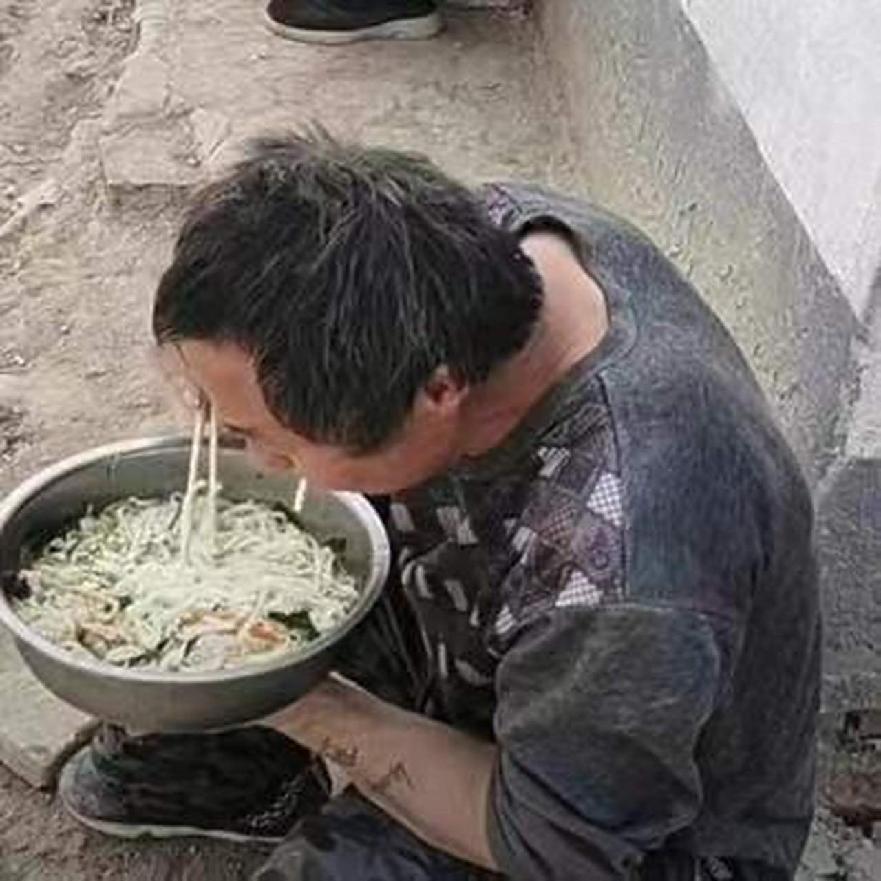 干最累的活,吃最差的伙食