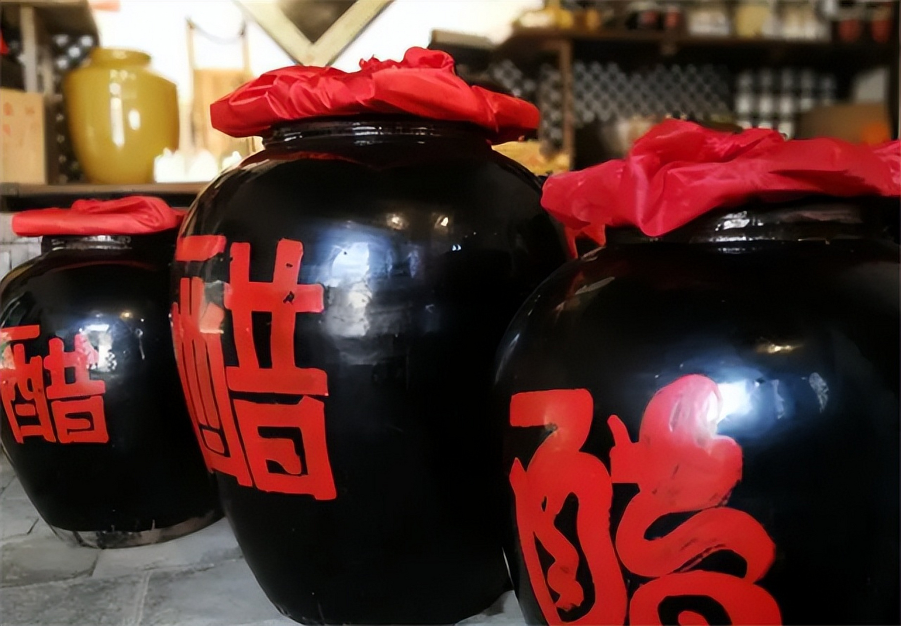 杜康发明了酒,他儿子黑塔则发明了醋.