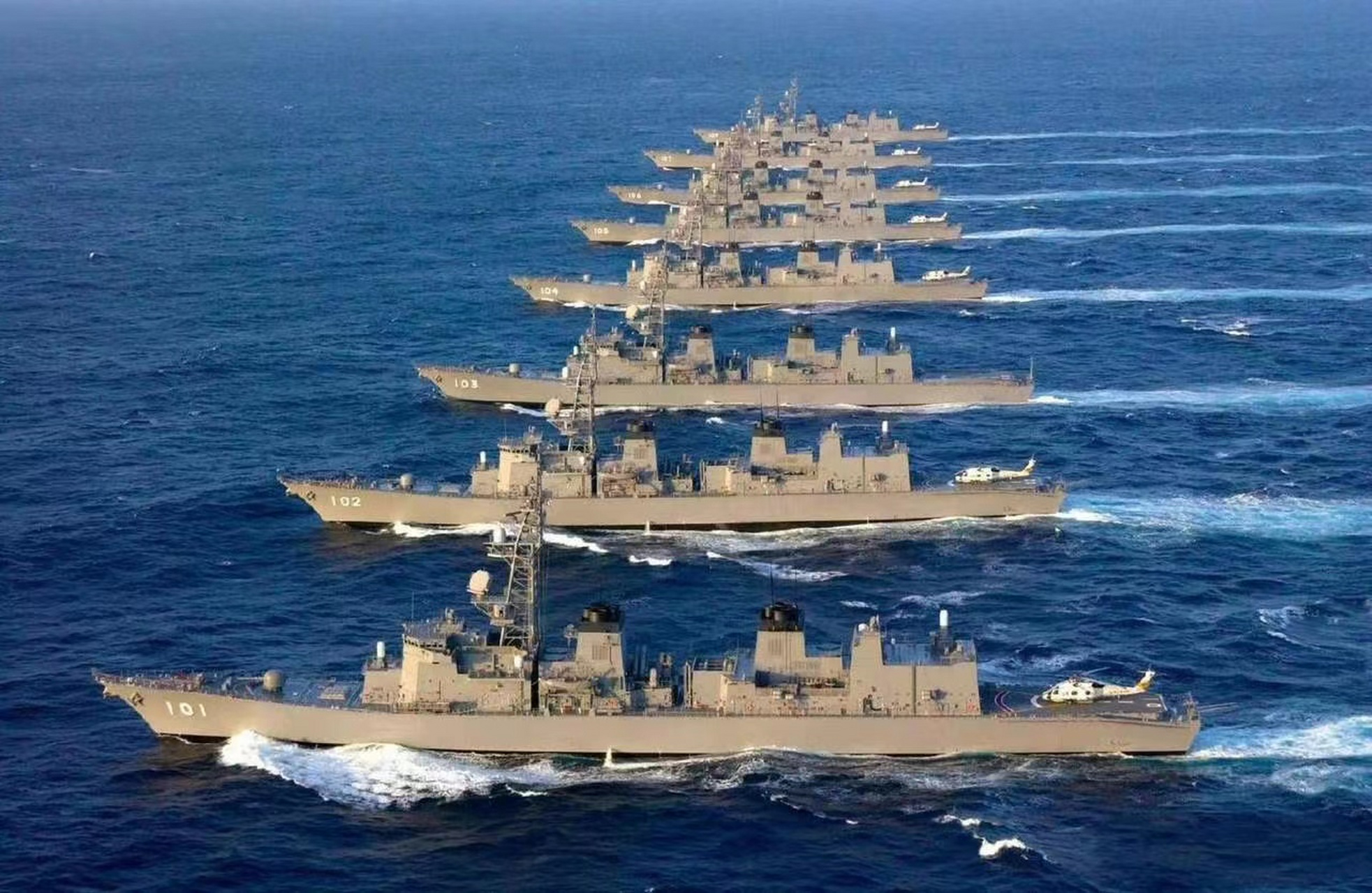 在过去,日本海上自卫队的作战装备在亚太地区优势明显.