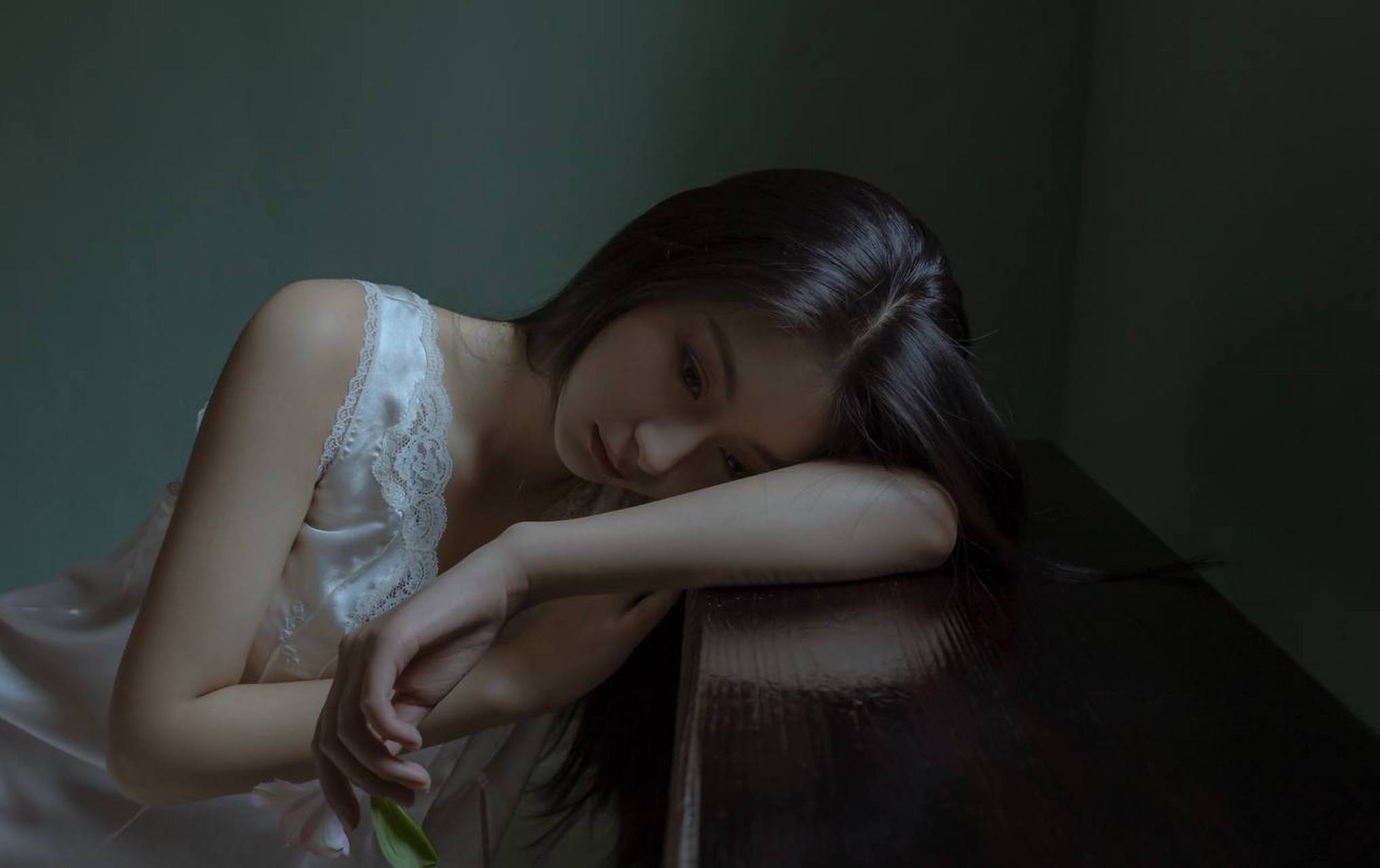 这个小姐姐失恋了,哥哥要哄她开心吗?#美女写真