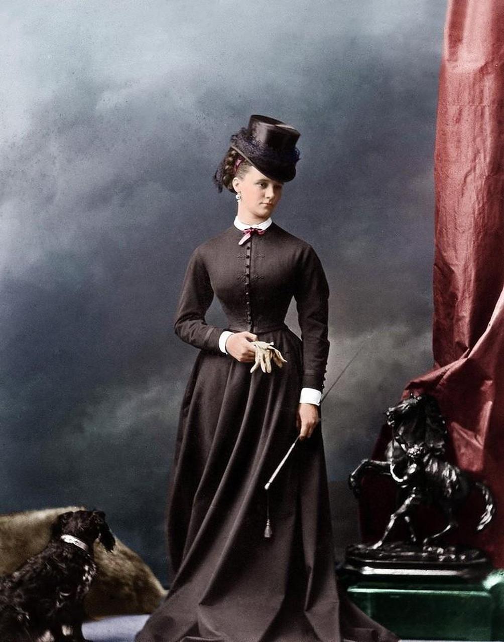 领动计划# 19世纪的典雅外国美女 古典而又精致的美艳 大家说美不美?