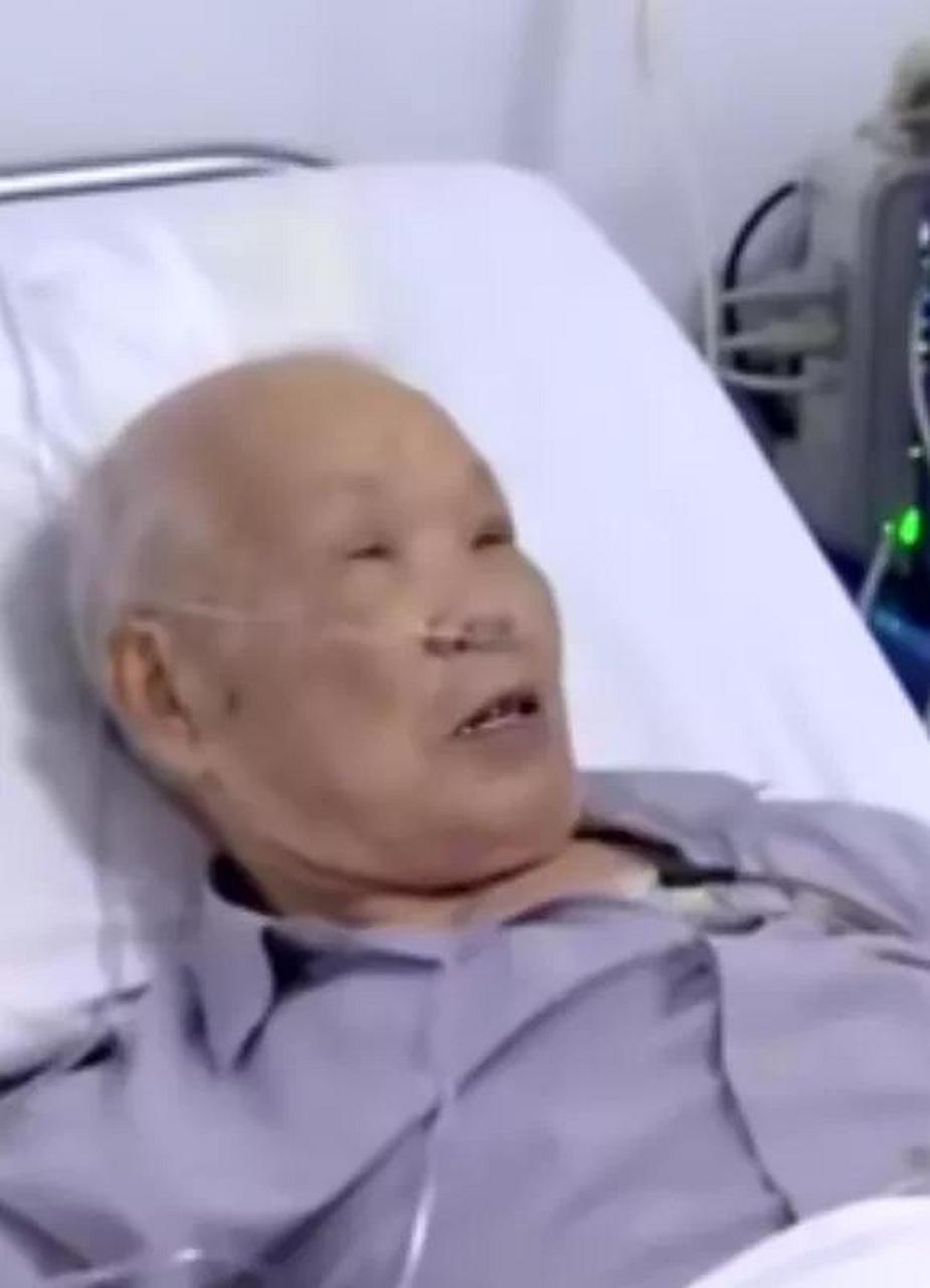 刘女士说,家中一共有5个子女,老伴独给了四儿子70万元.