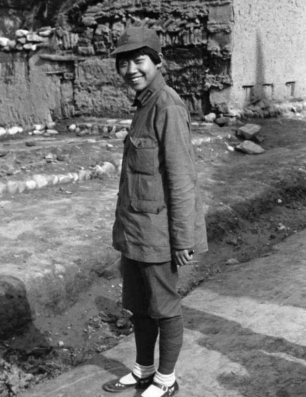 八路军女战士长的漂亮是真实的.