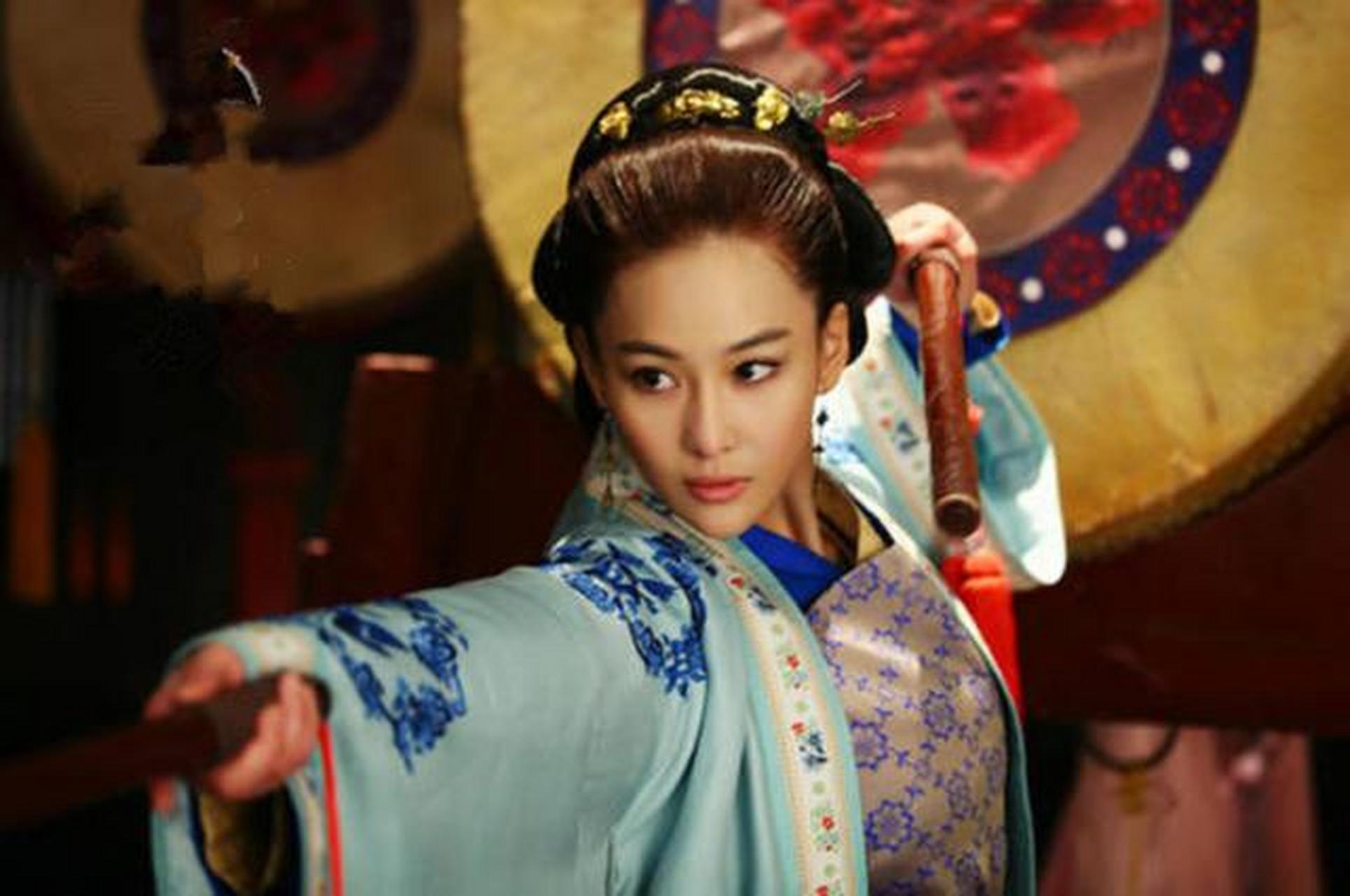 文史有佳人# 梁红玉是南宋大将韩世忠的妻子,她不仅身手不俗,还是