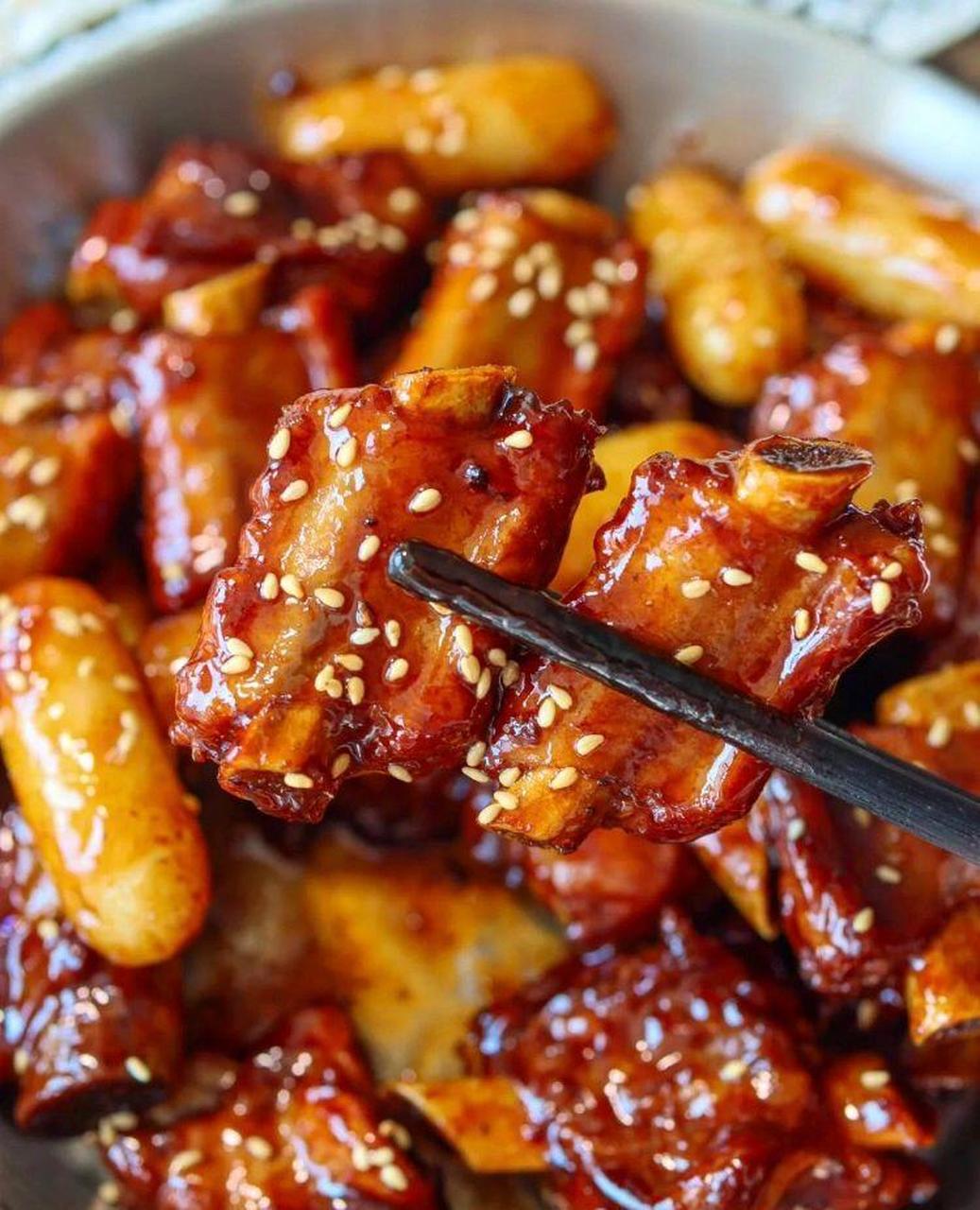 排骨炖年糕,我真的会谢,太好吃了吧!