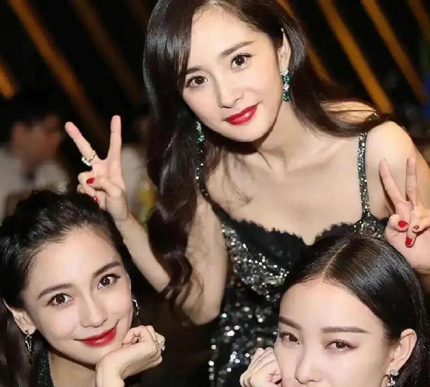 如果杨幂和杨颖没有动脸的话,论美貌和气质,这俩人应该都比不过倪妮吧