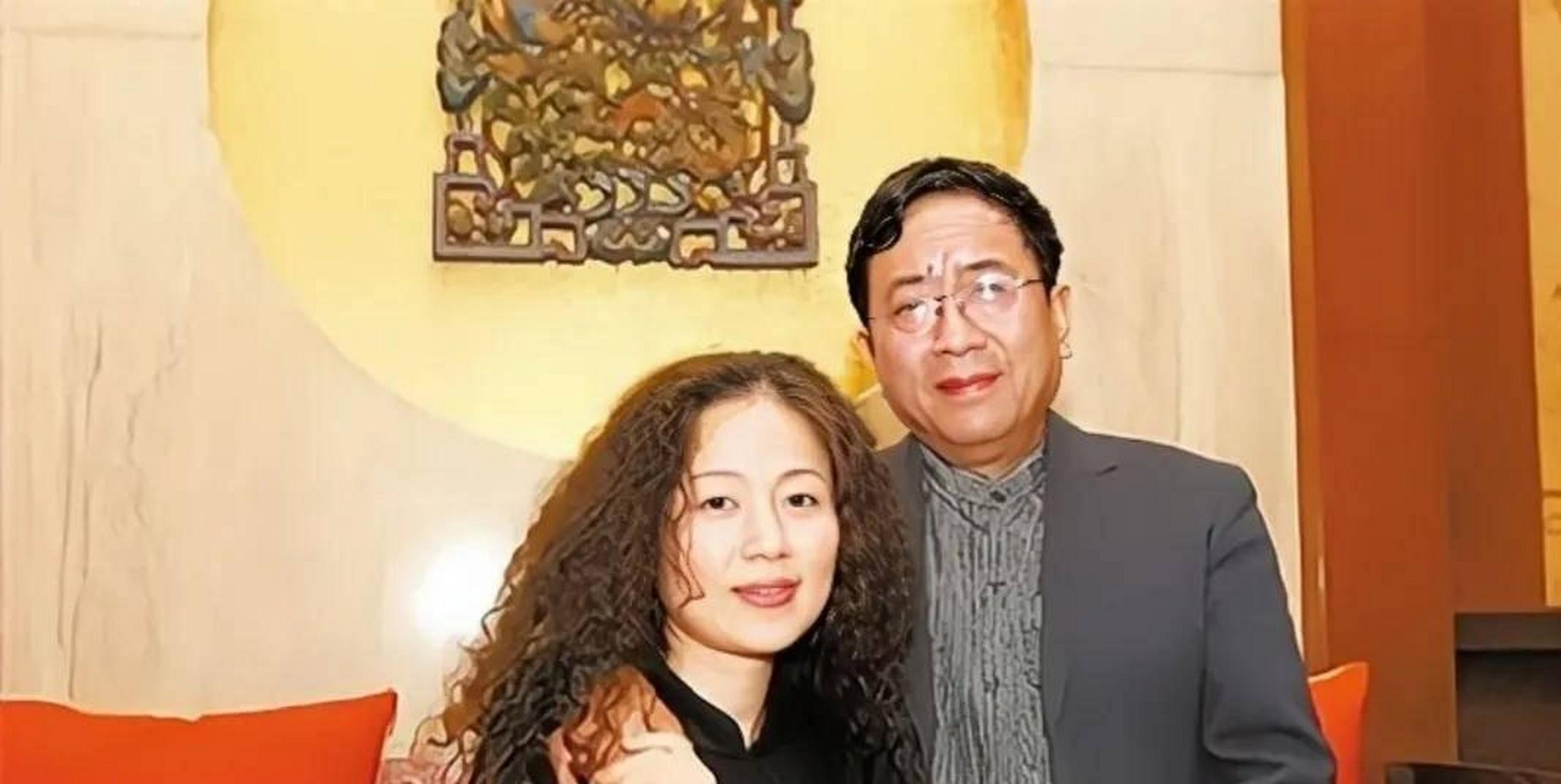 余秋雨曾说:我和马兰,一生没有子女,我们将来的财产都要捐出去,我们