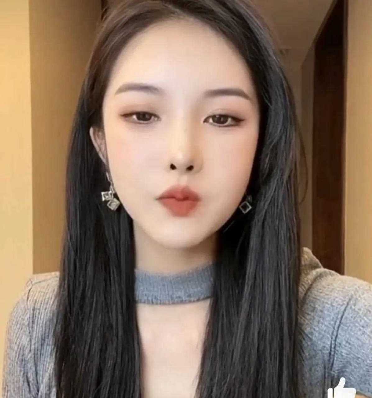 次惑小仙女表示,不会给四川可乐生二胎,我也不是生孩子的工具!