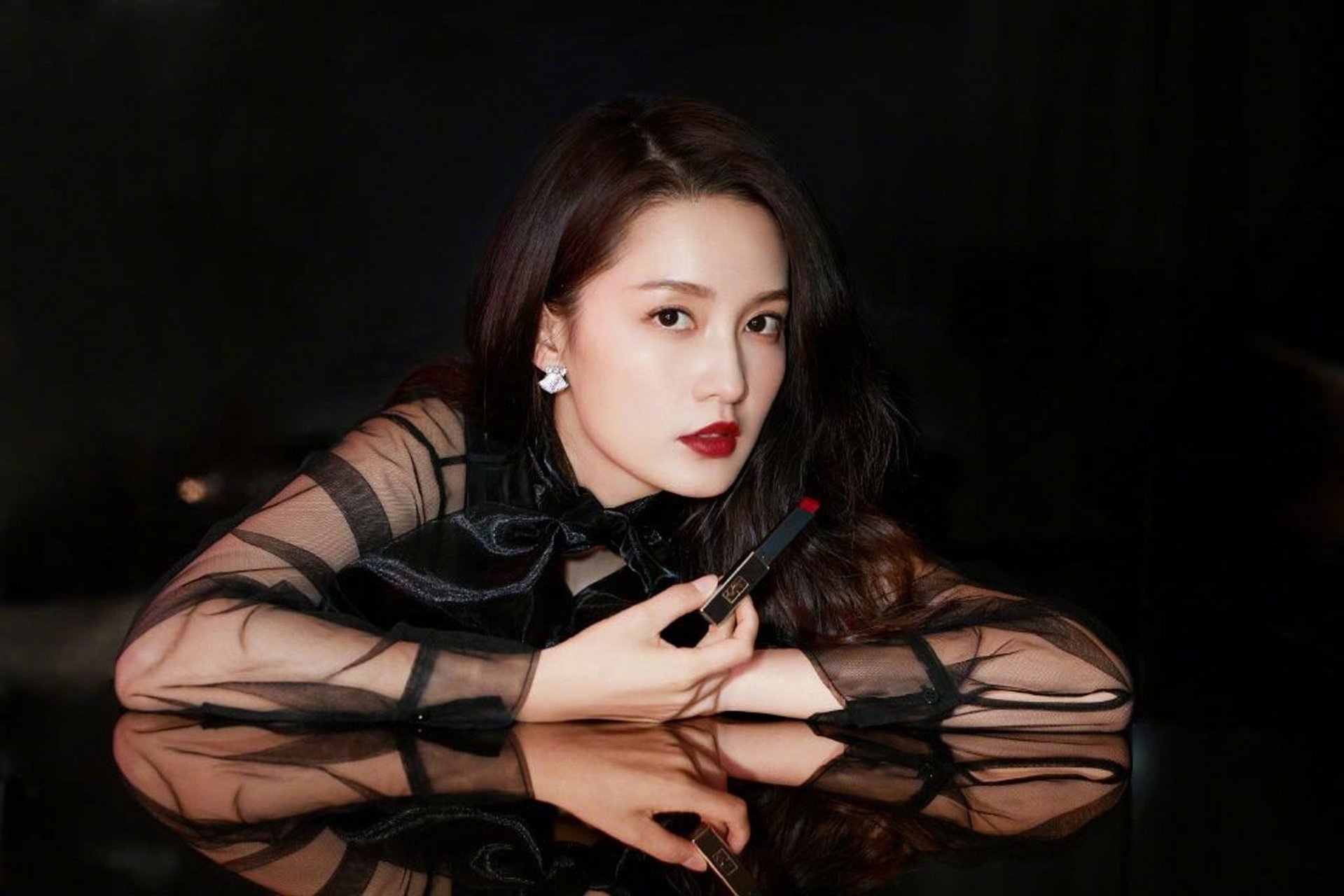 李沁黑色系列壁纸#美女##壁纸