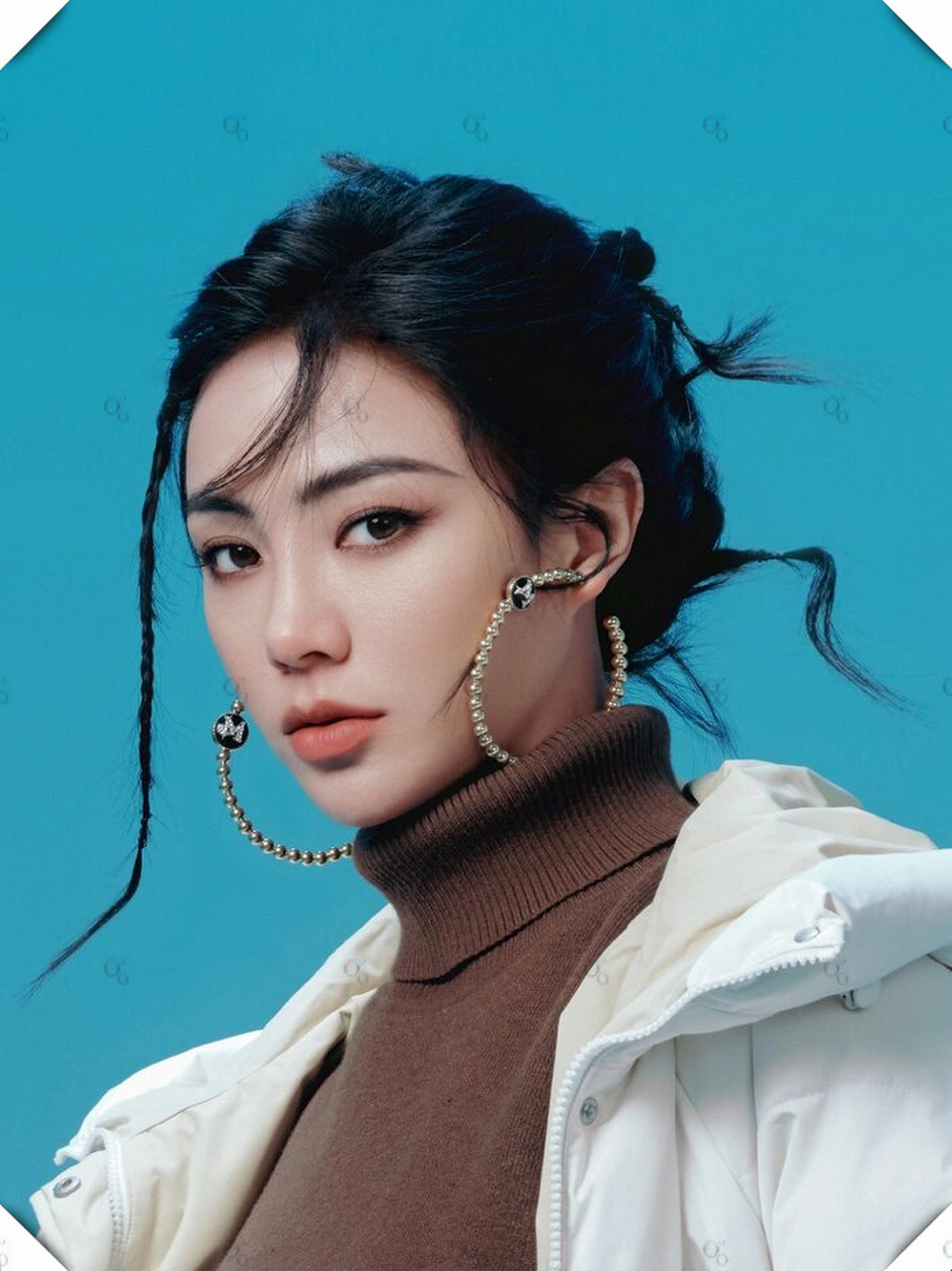 mw star闪亮登场  谢可寅,演员,歌手双重身份的宝藏女孩,近日登上