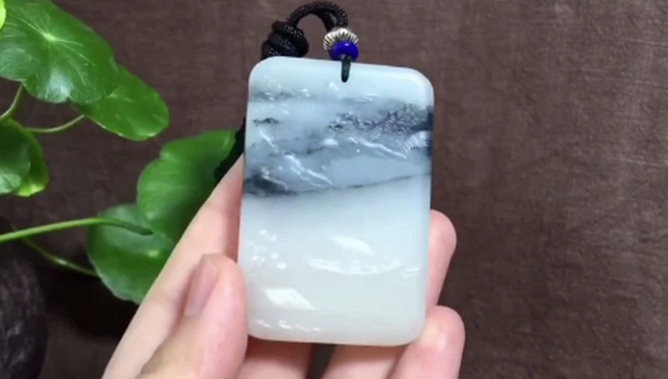 点击头像看直播##和田玉#和田玉青花山水牌子,规格56*37*9mm,56.