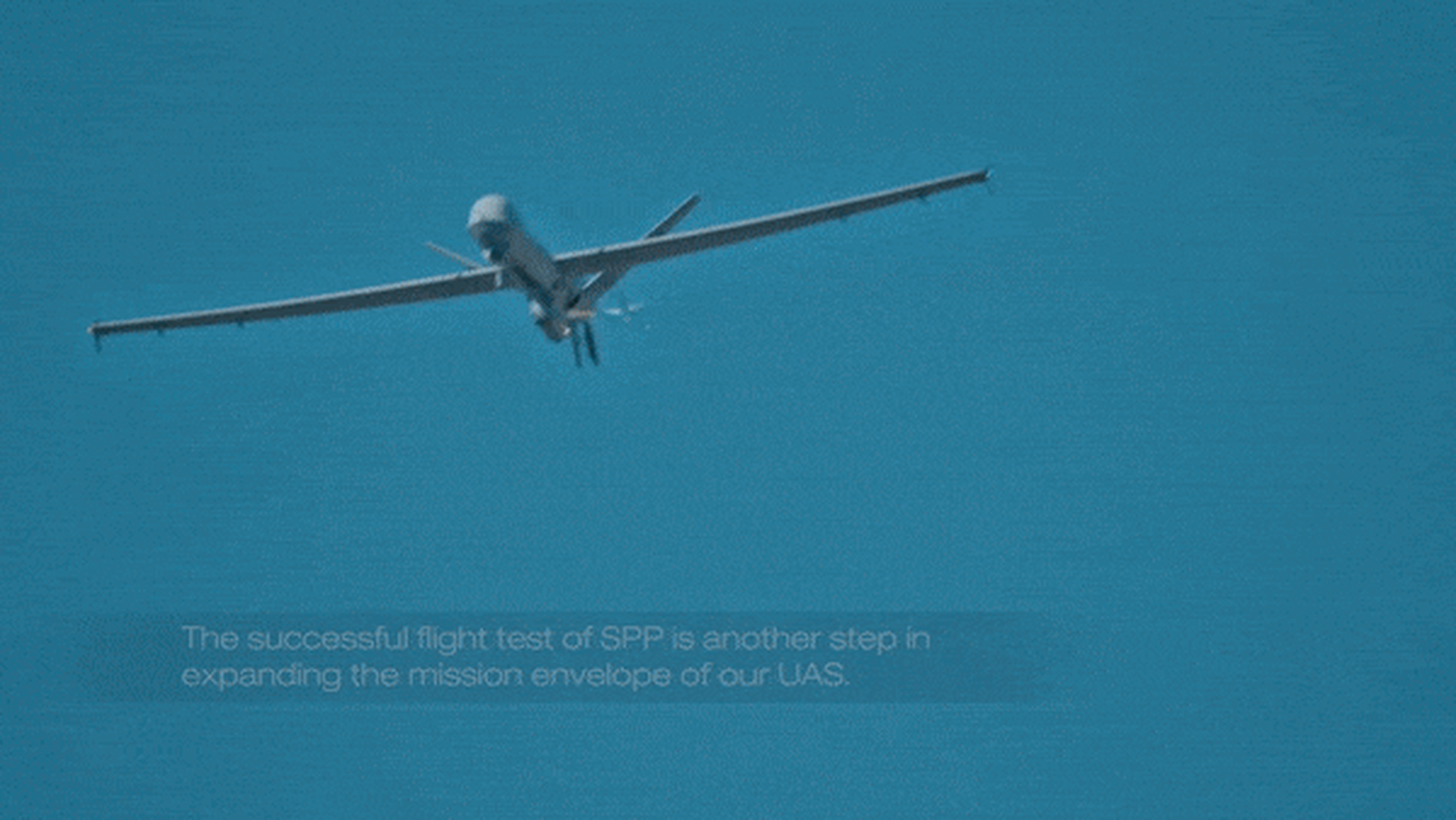 美军现役价值数千万美元的mq-9查打一体无人机,竟然被俄军su-27,以"