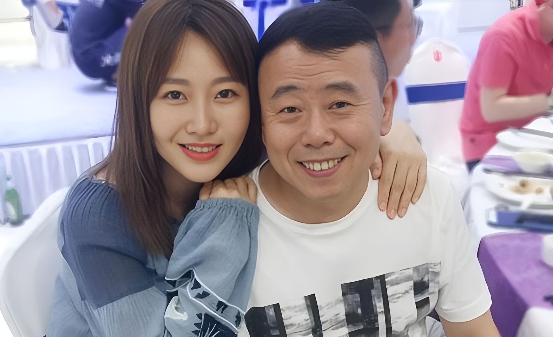 我女儿刚生了个孙子,你想不想过来看看?