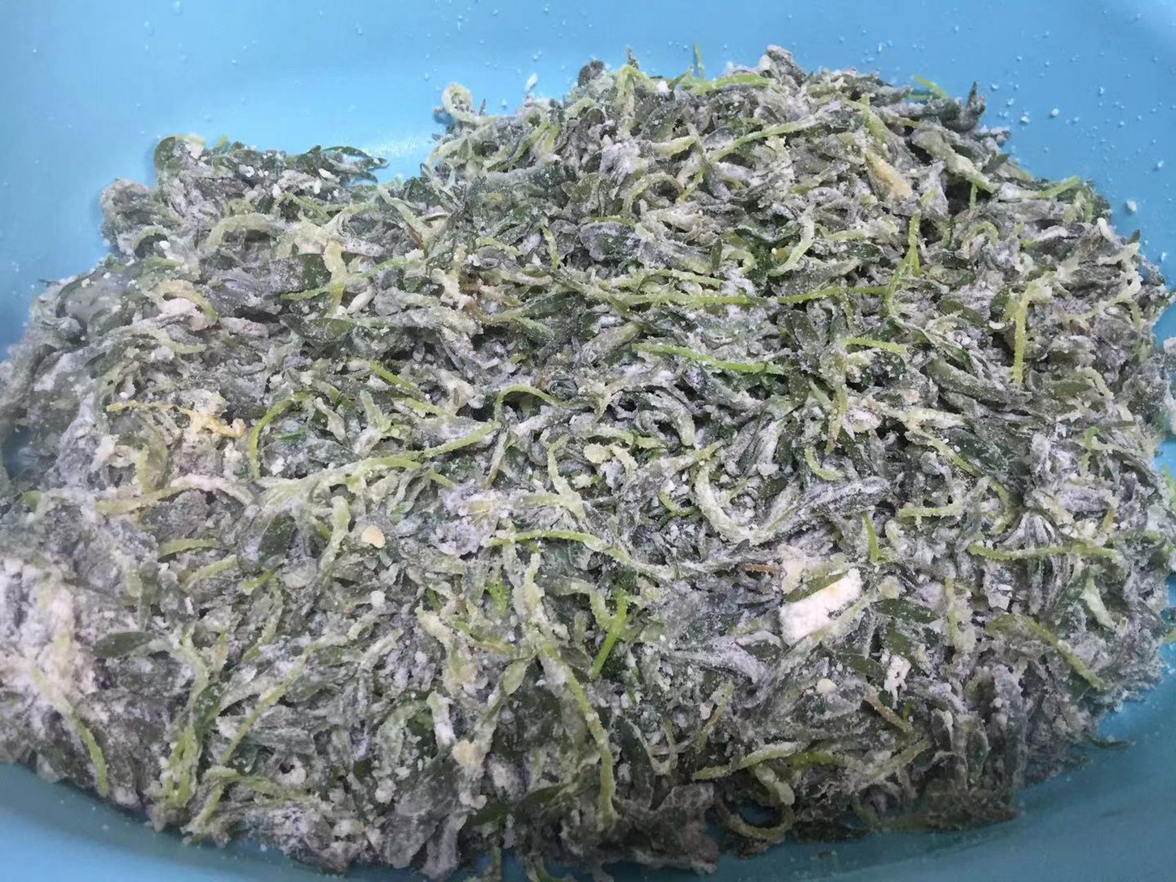 粉蒸扫帚菜 扫帚苗是田间,地头一种比较常见的植物,从它的名字可以