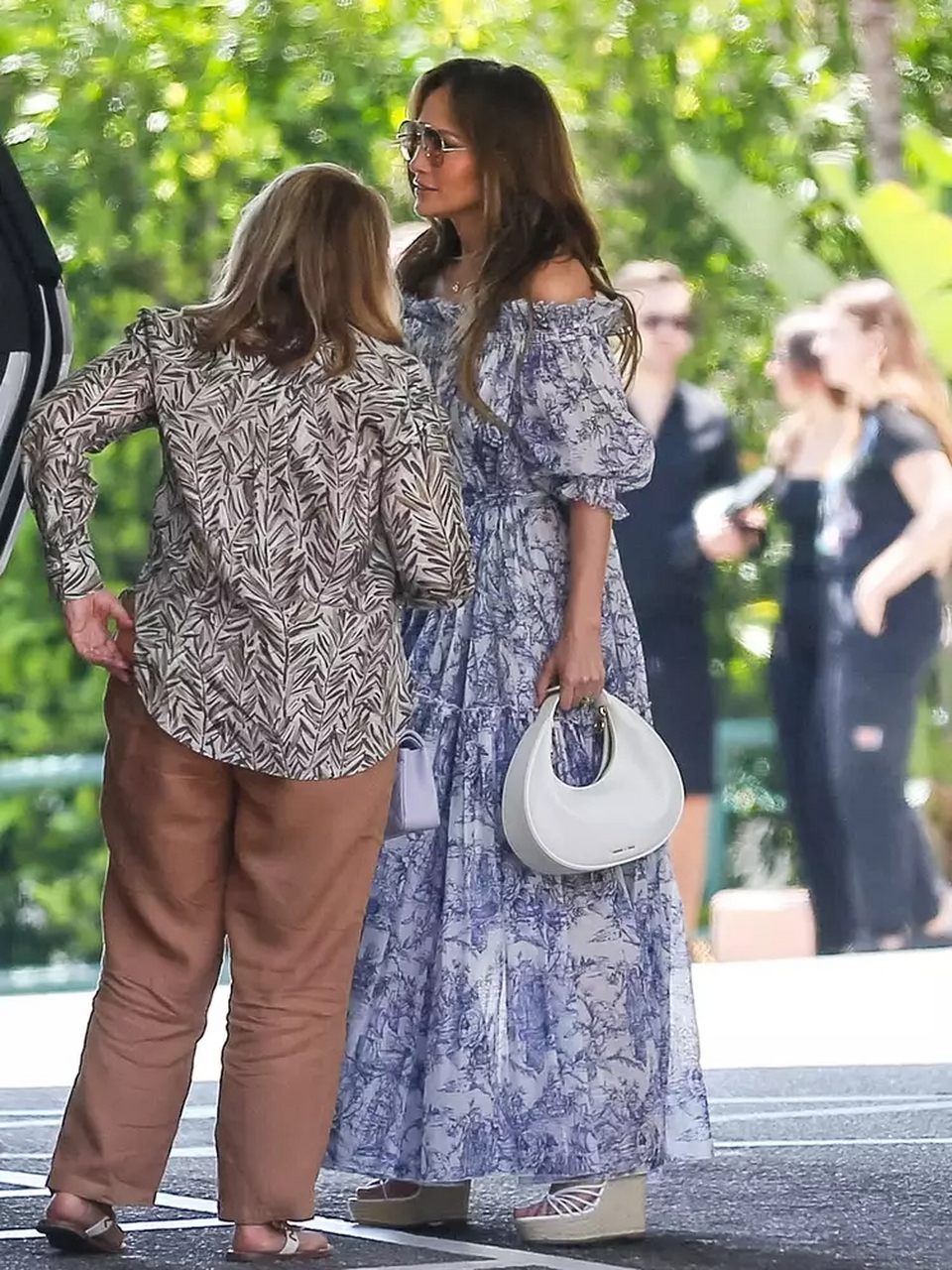 明星穿搭# 詹妮弗·洛佩兹 (jennifer lopez) 穿搭也太豪横了!