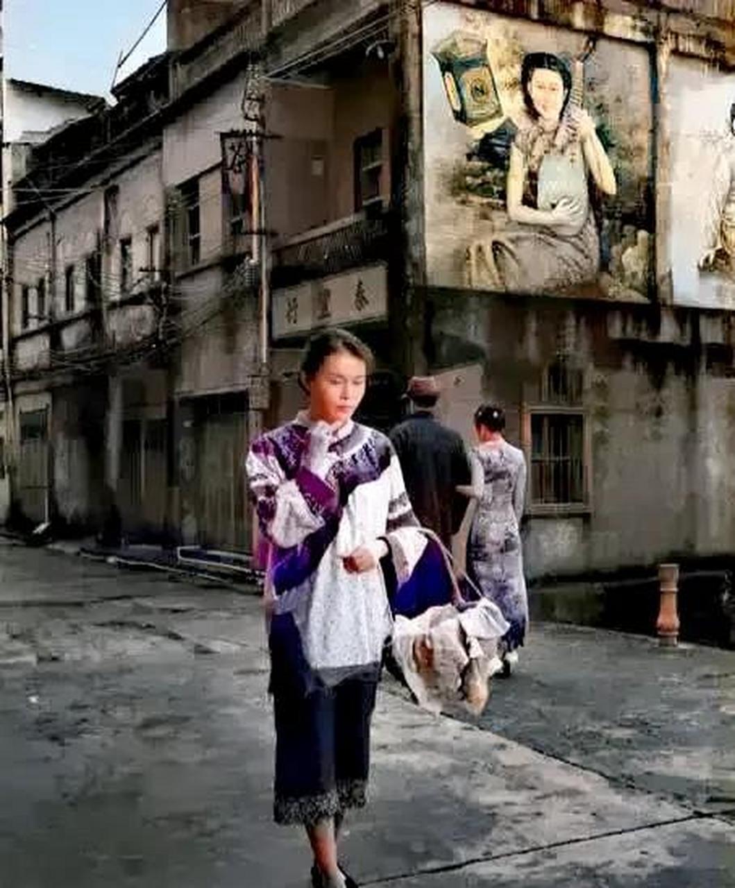 在梅州市松口镇的古街,至今仍保留着当年客家人下南洋的火船码头原貌