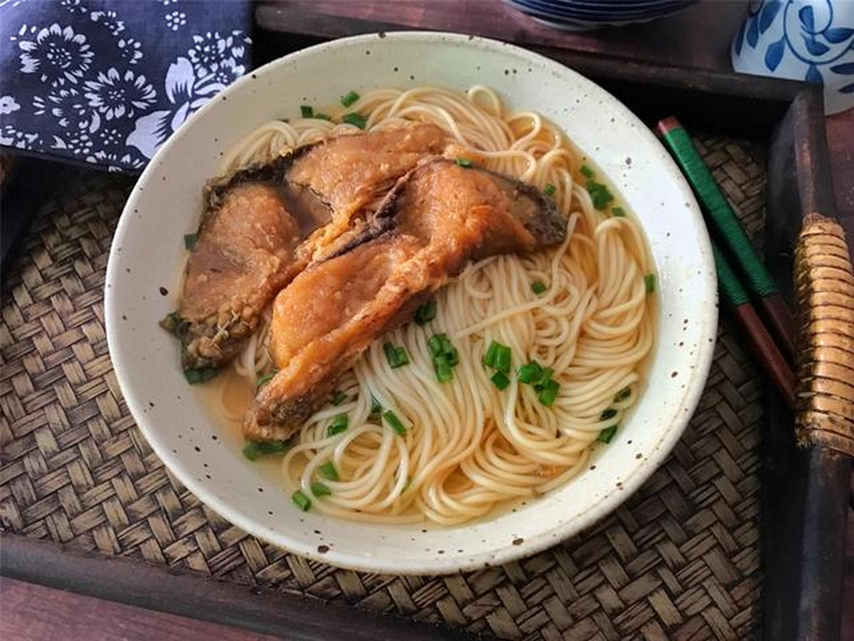 【爆鱼面】来过江南的人一定吃过那一碗有名的爆