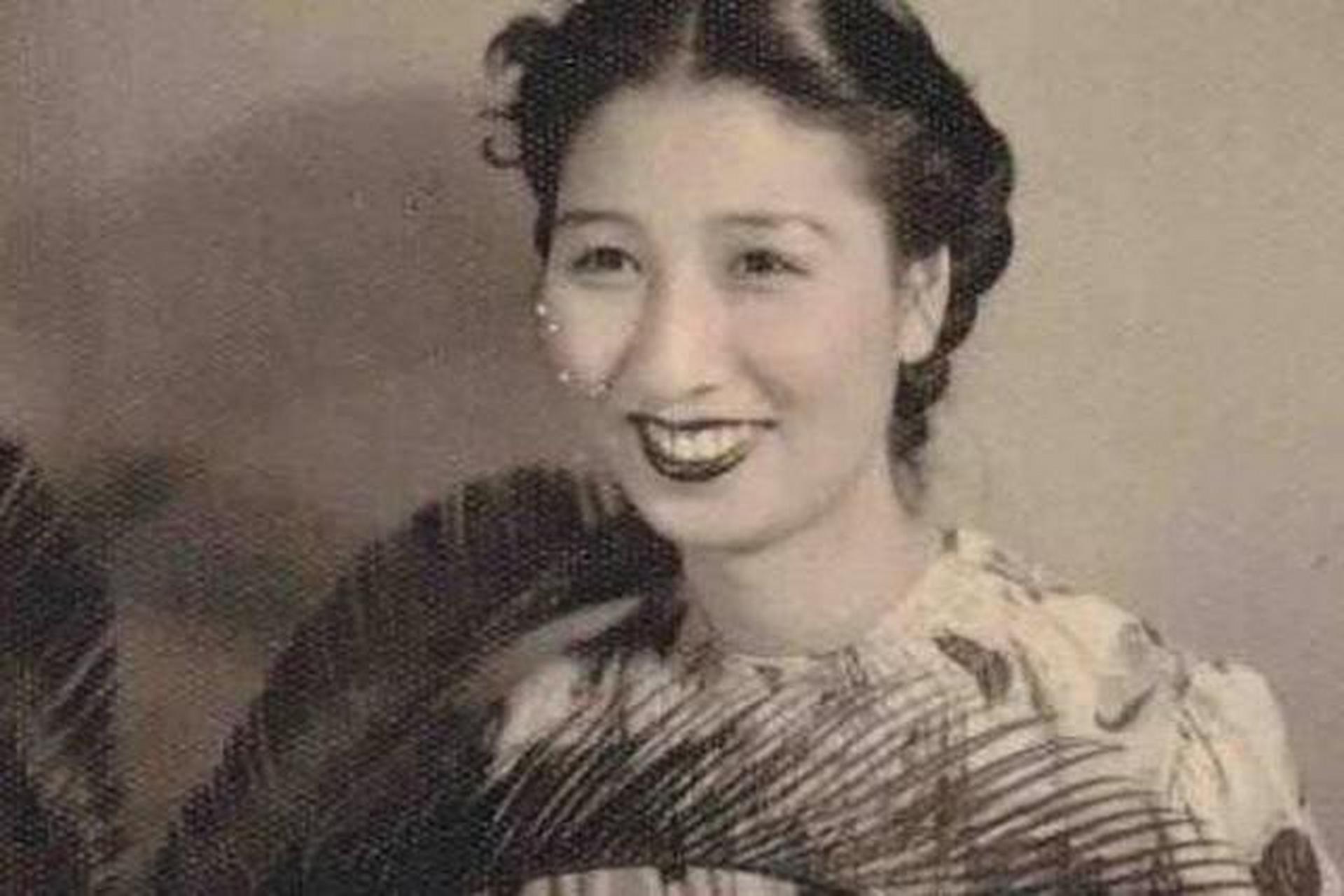 中统女特务郑萍茹主动当"汉奸",混迹日本圈后,郑萍