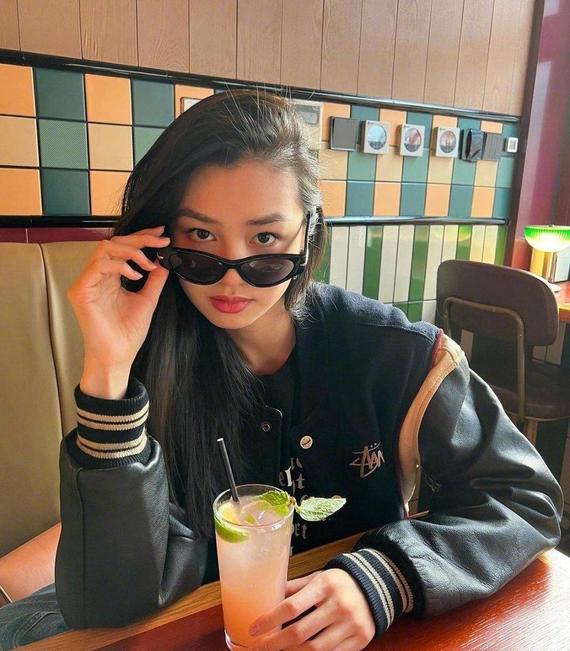 华裔模特陈瑜生活照合集,标准的东方脸蛋儿