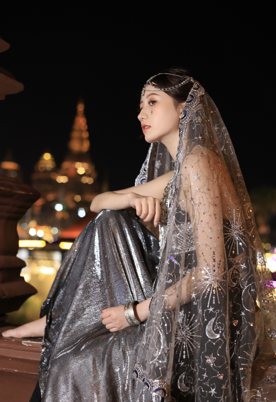 闪闪发光的女孩 女神 吉尼gini