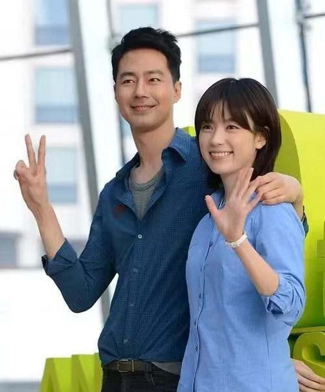 赵寅成新剧首款剧照公开,和女主韩孝周配一脸啊,单独的海报也能get到