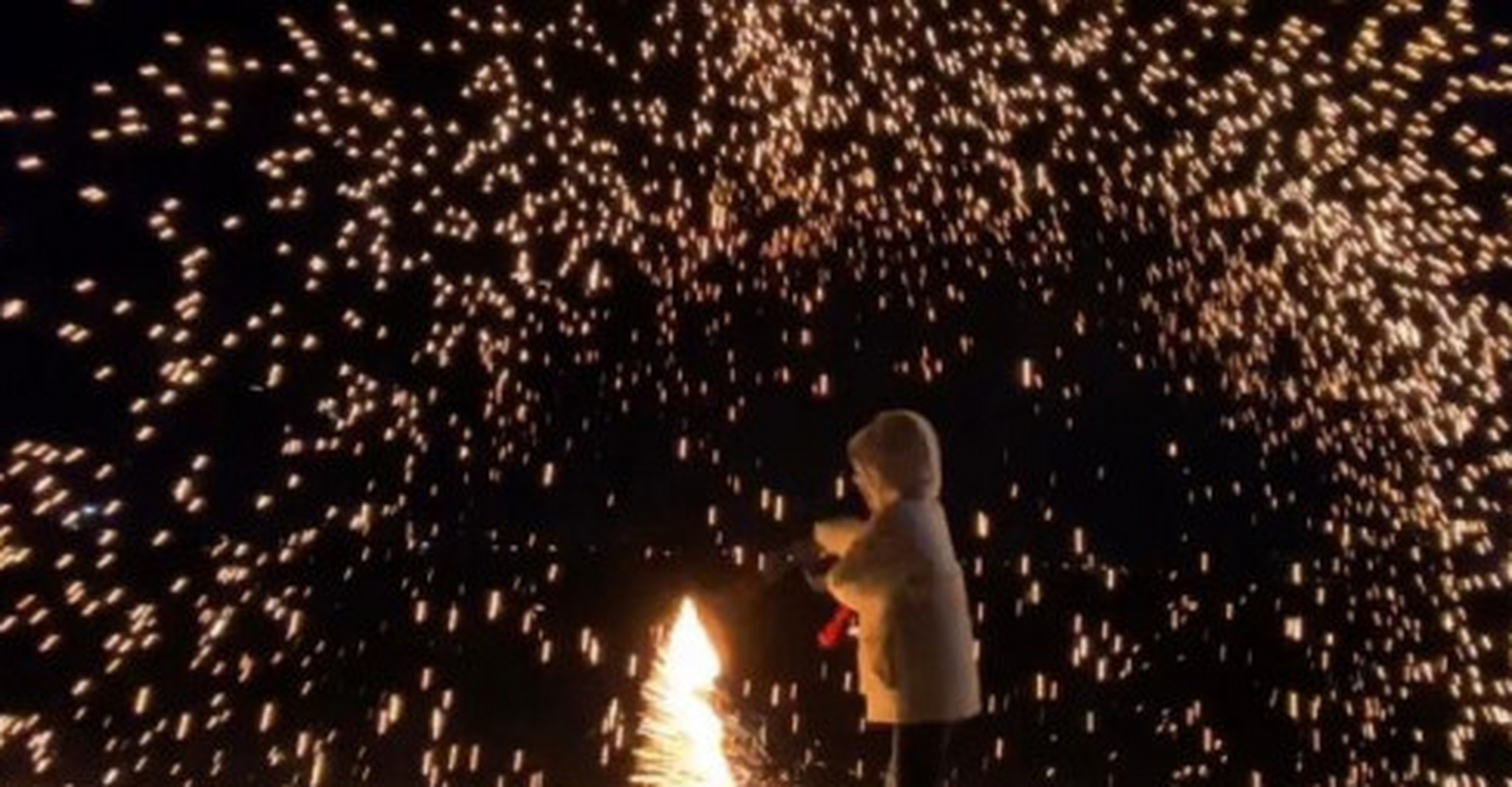 在售"钢丝棉烟花"要全部下架#【国务院安委办:目前在售"钢丝棉烟 "