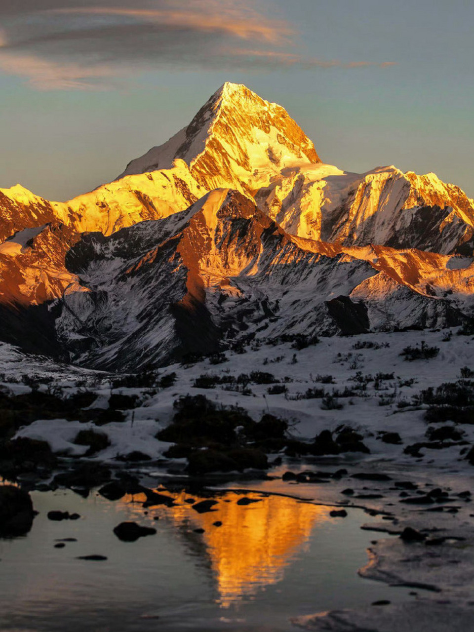 传说看到日照金山能幸运一整年 9978#壁纸# #手机壁纸# #美图