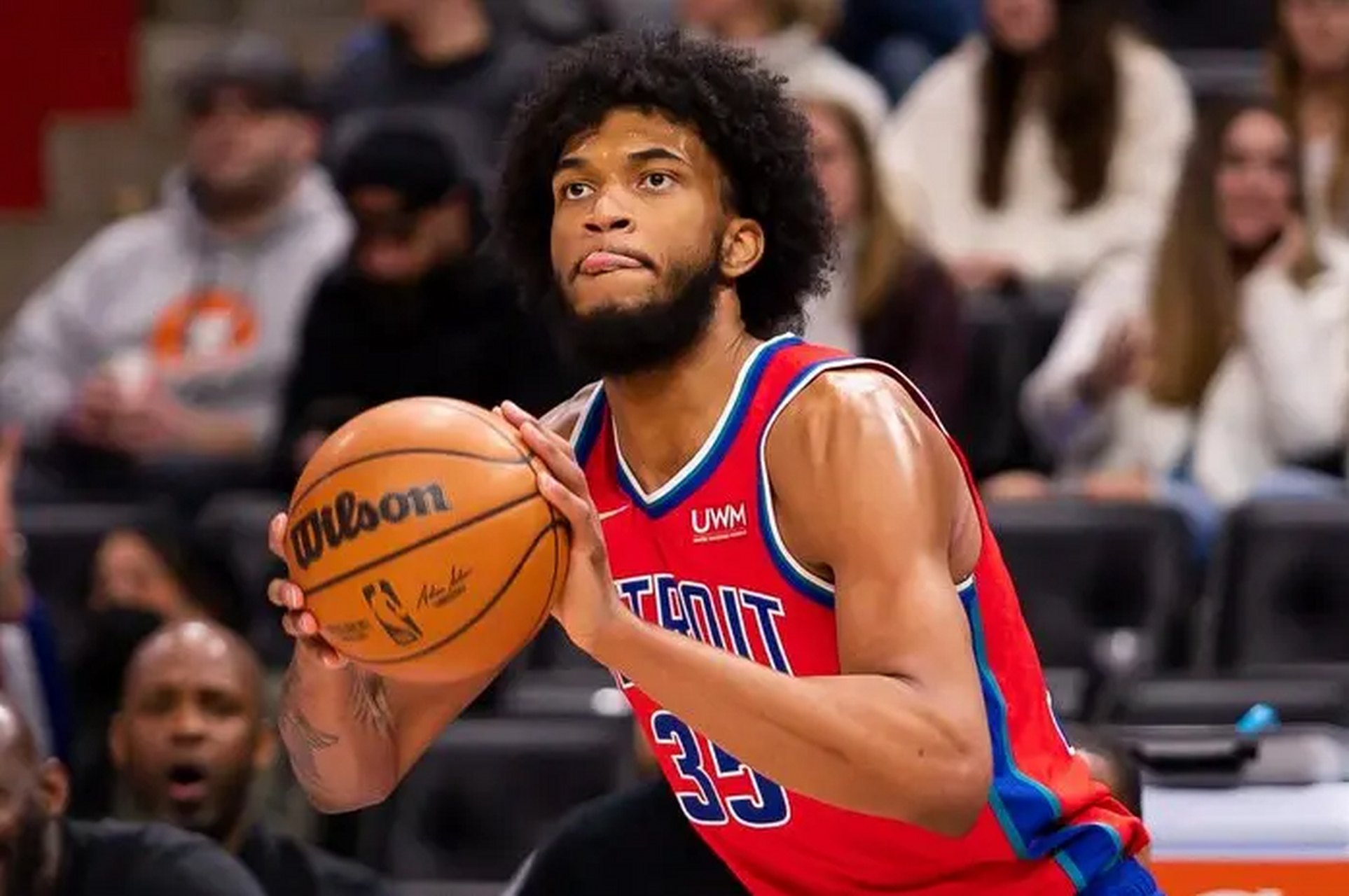 yahoo sports:马文·巴格利三世重返活塞签长约#nba休赛期球员交易