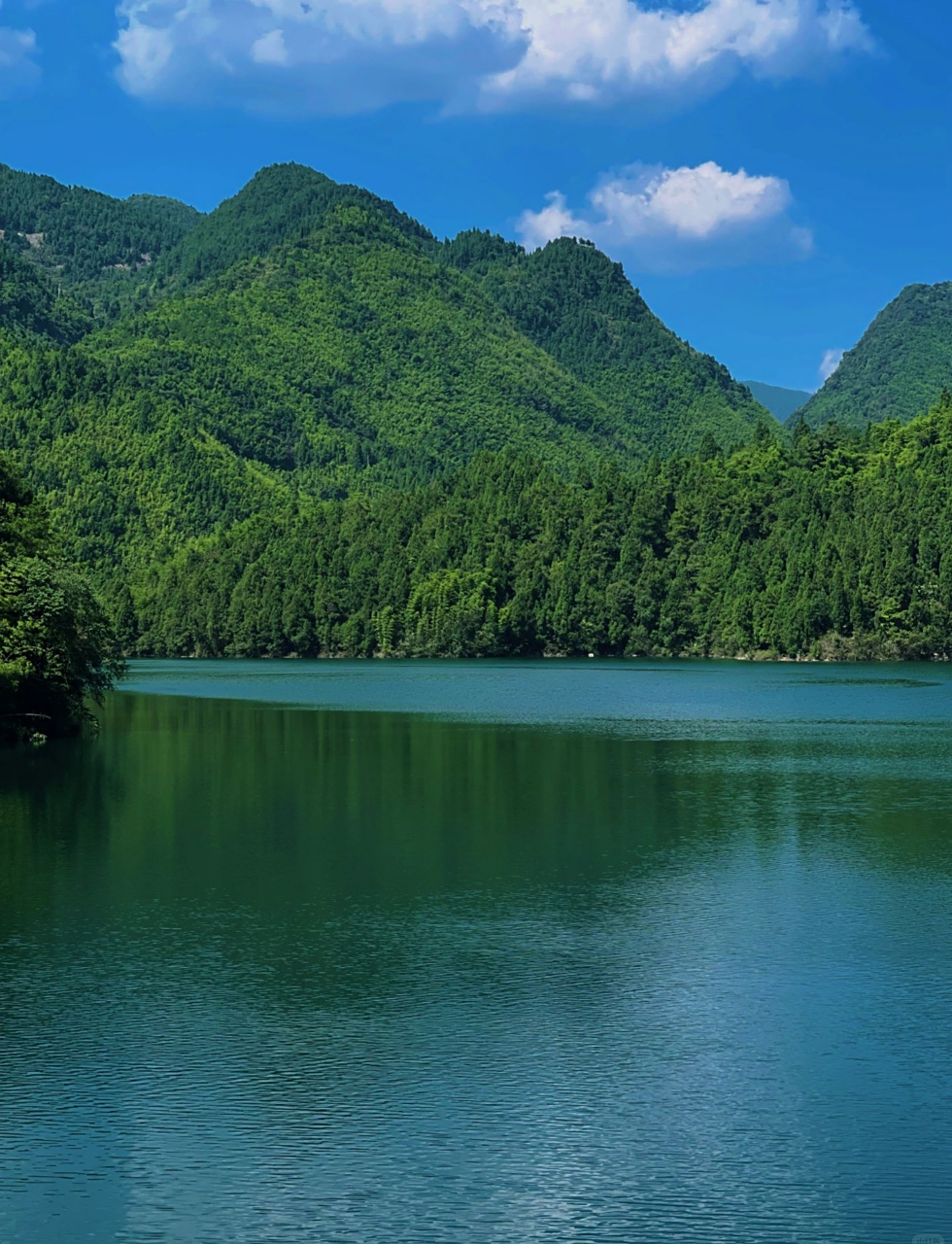 重庆北碚|胜天湖  直接导航胜天湖水库,上下有两条路线,上面的路通往