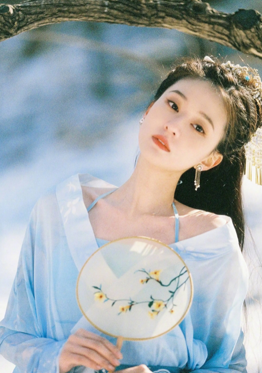 乔欣貌美如花,古装美若天仙,舞翩若轻鸿太明艳动人!