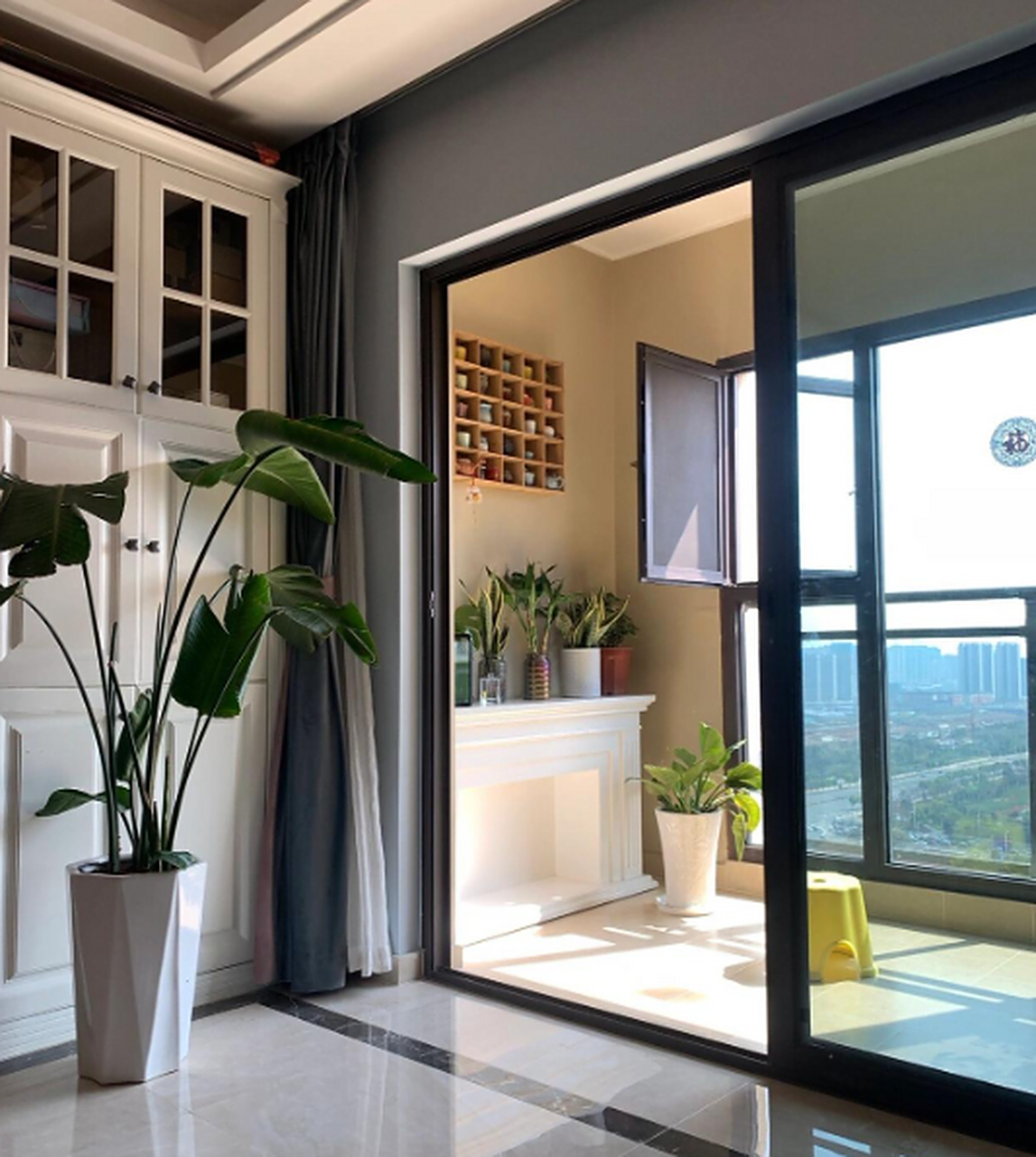 救救我啊,都说不装阳台推拉门会更好看,我听信了!