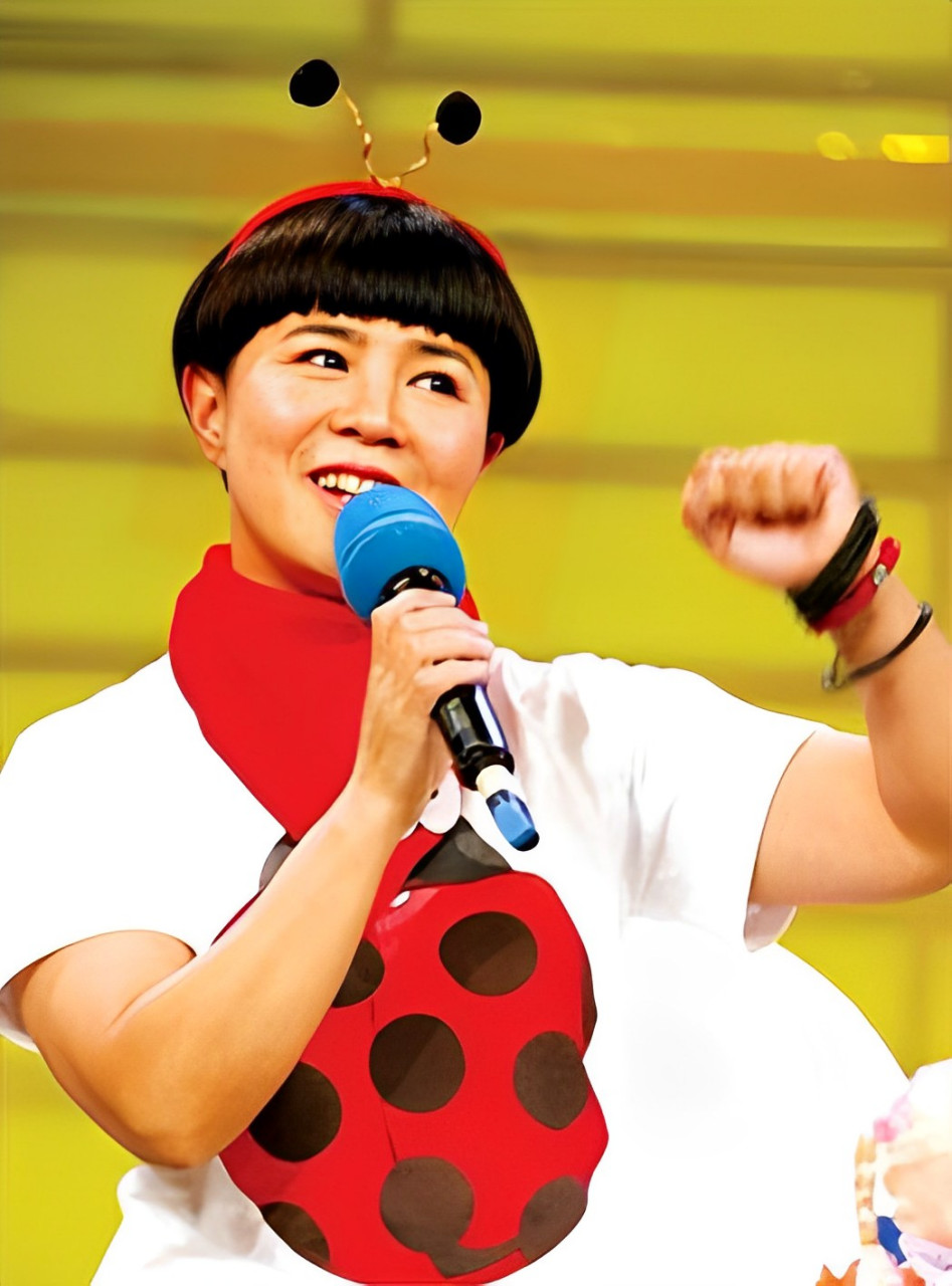 价值10多亿的央视一姐盗之称杨澜,在这部带货厮杀盗中也未能幸免.