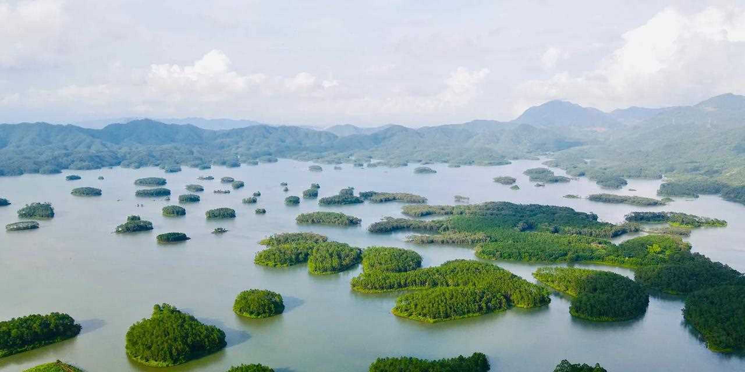 今天来到了江门台山大隆洞水库,传说中的"广东小千岛湖",现场着实让人