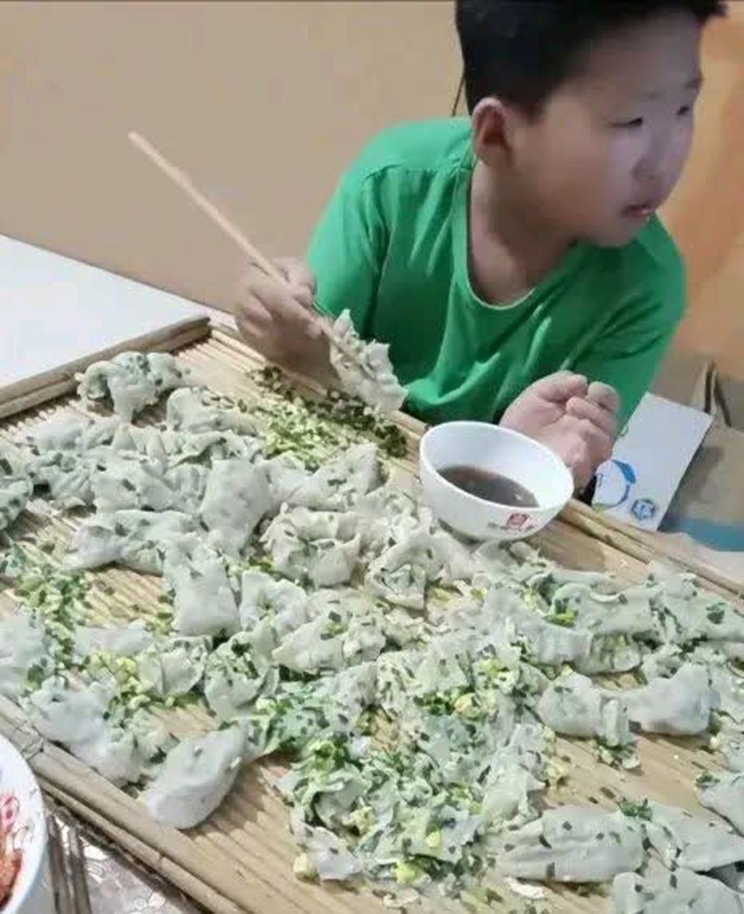 这样的饺子你喜欢吗?#搞笑