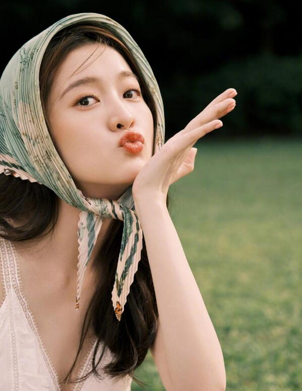 清纯可爱,甜美迷人的#张雪迎# 雪肤玉貌,青春靓丽,冰清玉洁,亭亭玉立