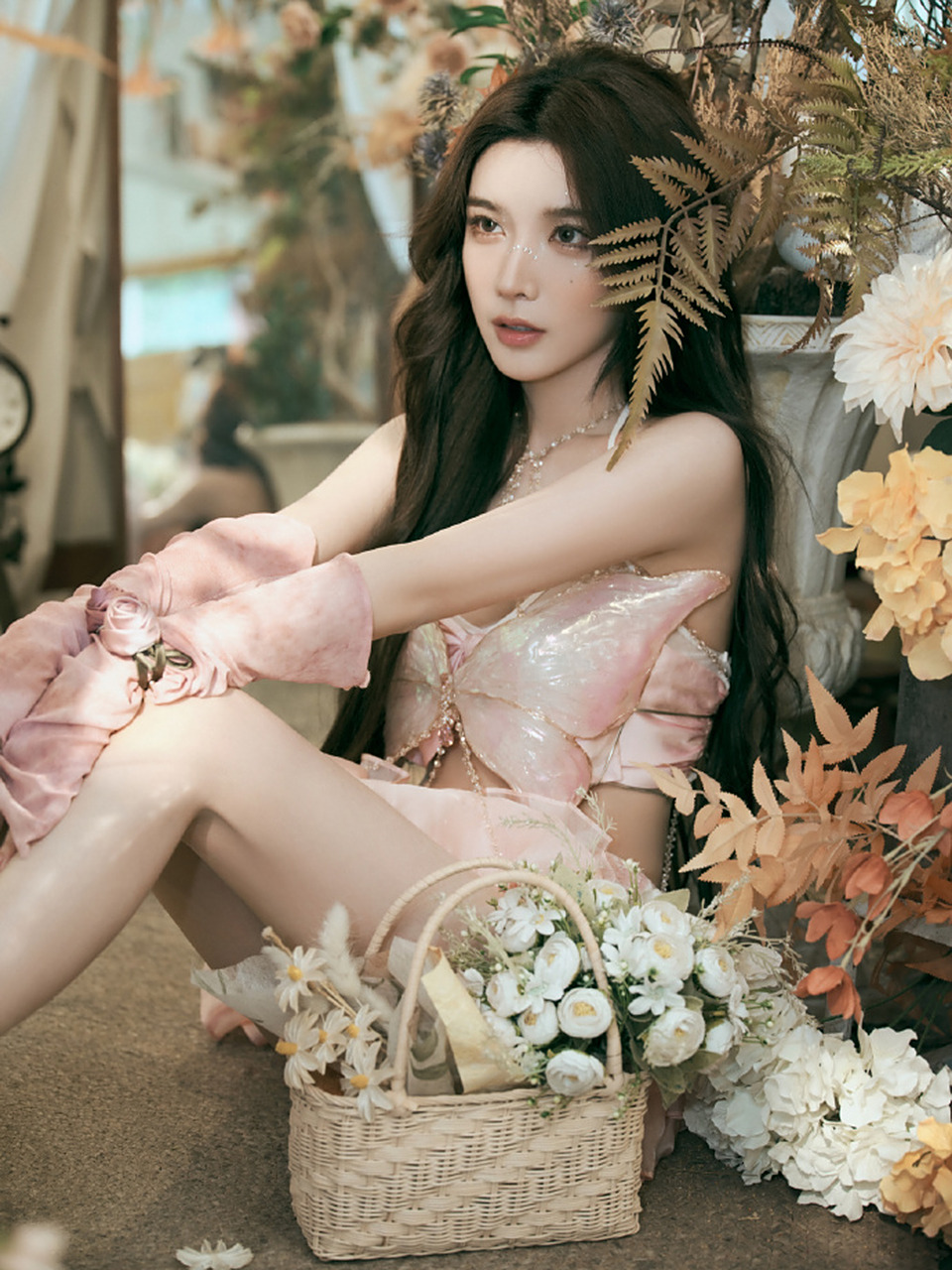 肆意摇摆 光影生姿,点缀花海 与鲜花晚霞共舞03 #戴燕妮写真集