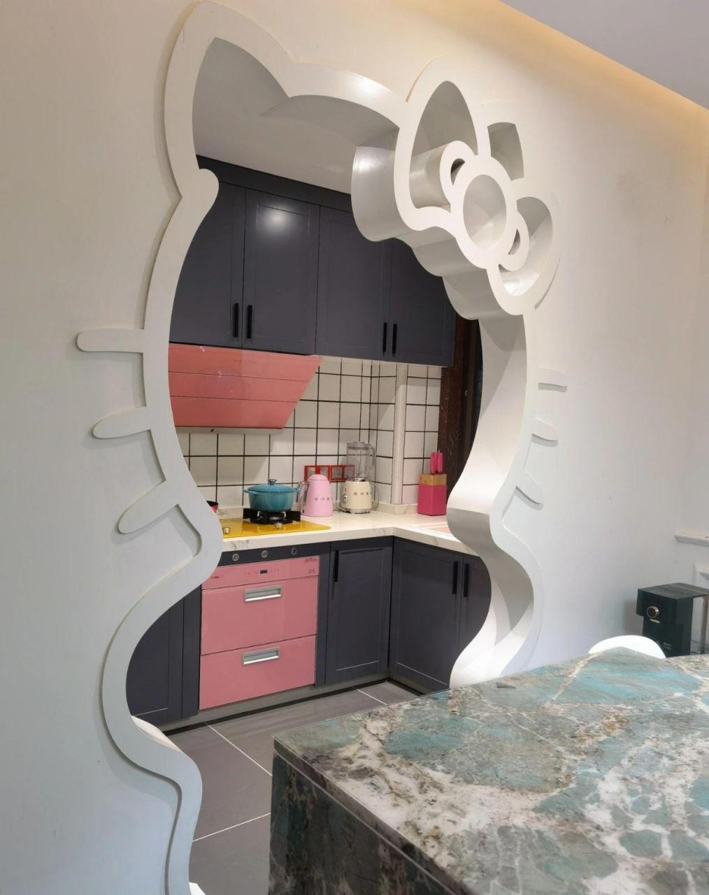 其实是个开放厨房的门洞[捂脸][捂脸][捂脸]  #家的一万种可能##装 