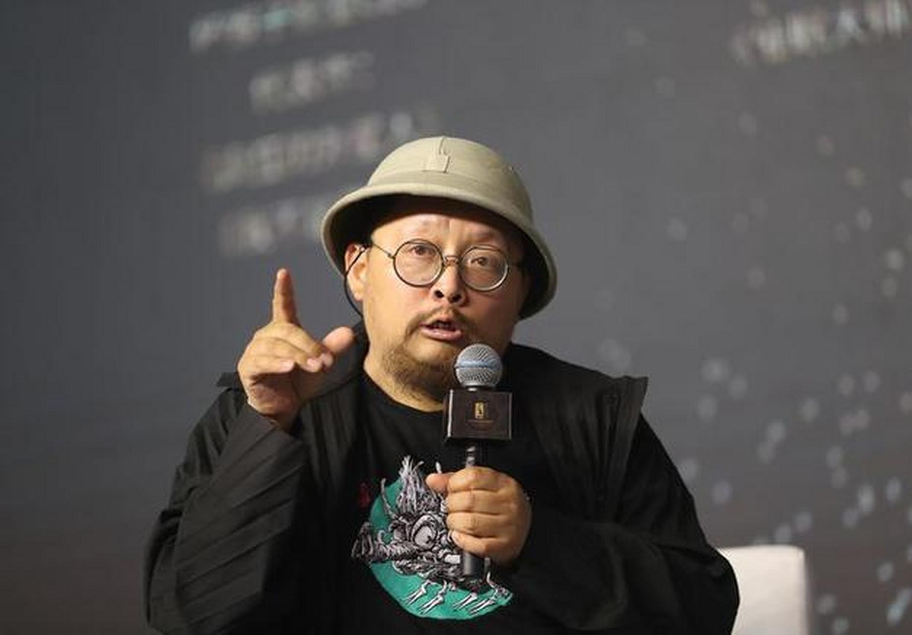 史航 性别: 男 出生日期: 1971年03月12日 出生地: 中国,吉林,长春