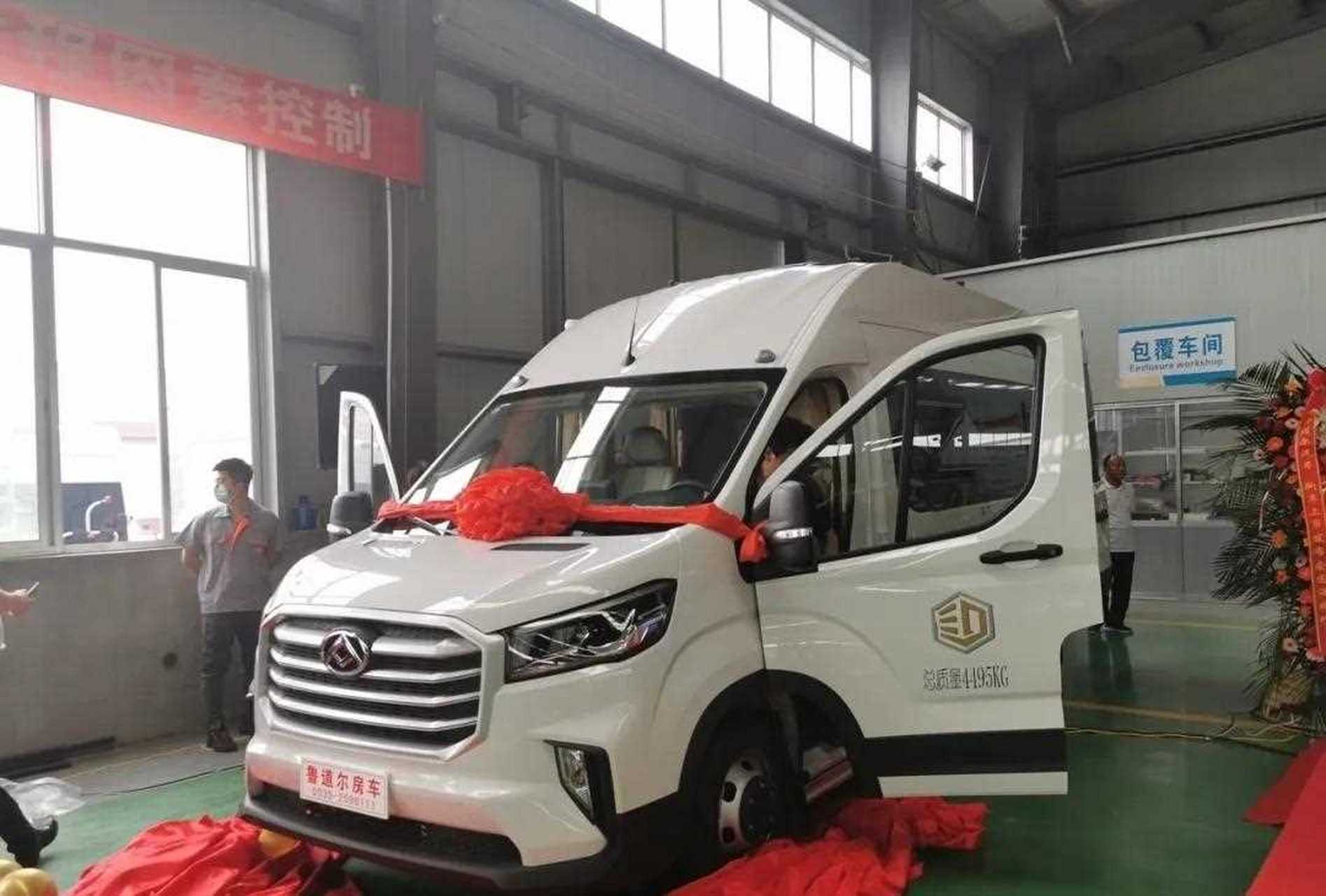 710上海房车展全新上市首发的鲁道尔b 型房车是基于现下火热的v90底盘