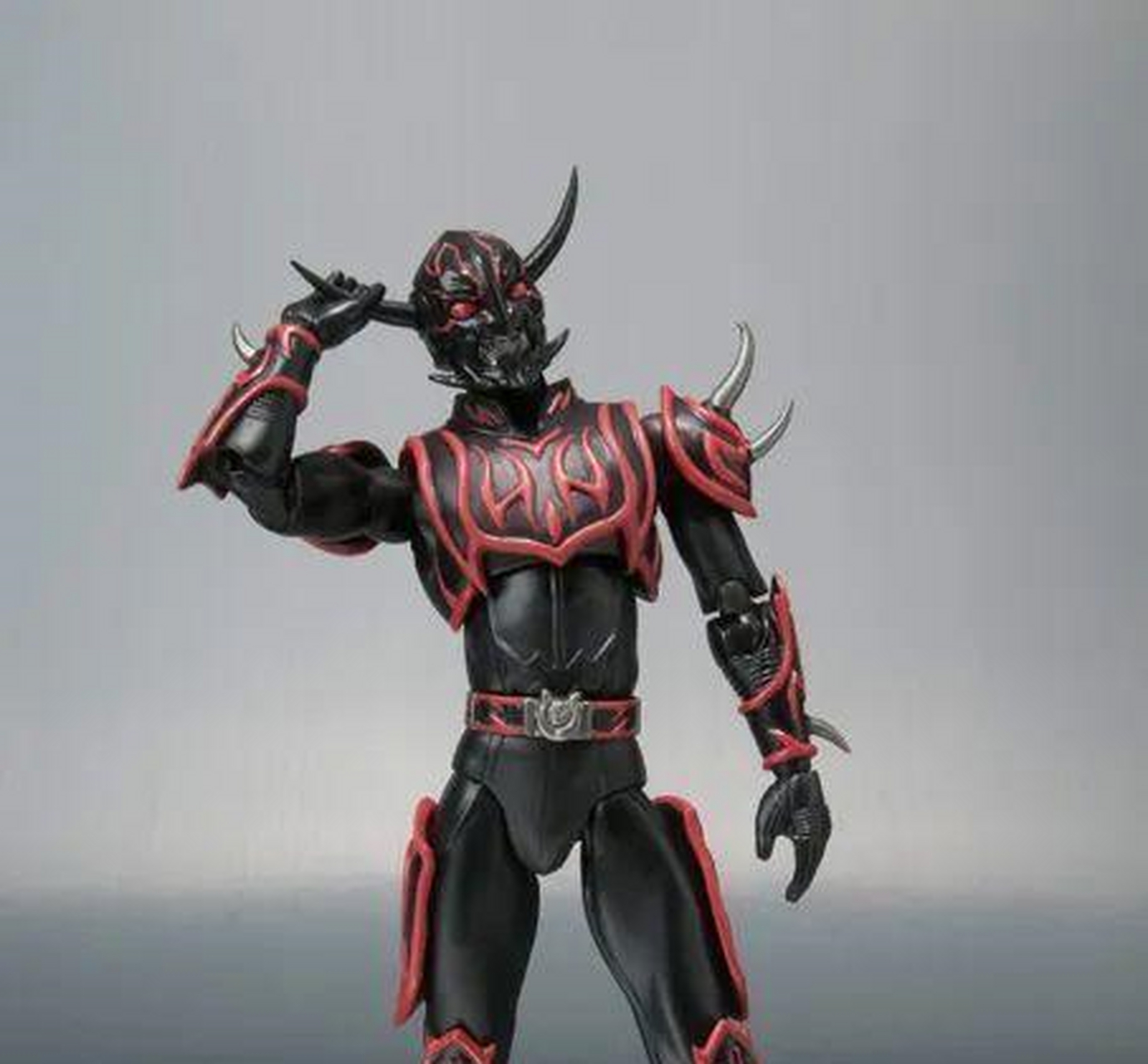 假面骑士zolda的庞然巨牛了,其也是配合着假面骑士zolda的shf进行把玩