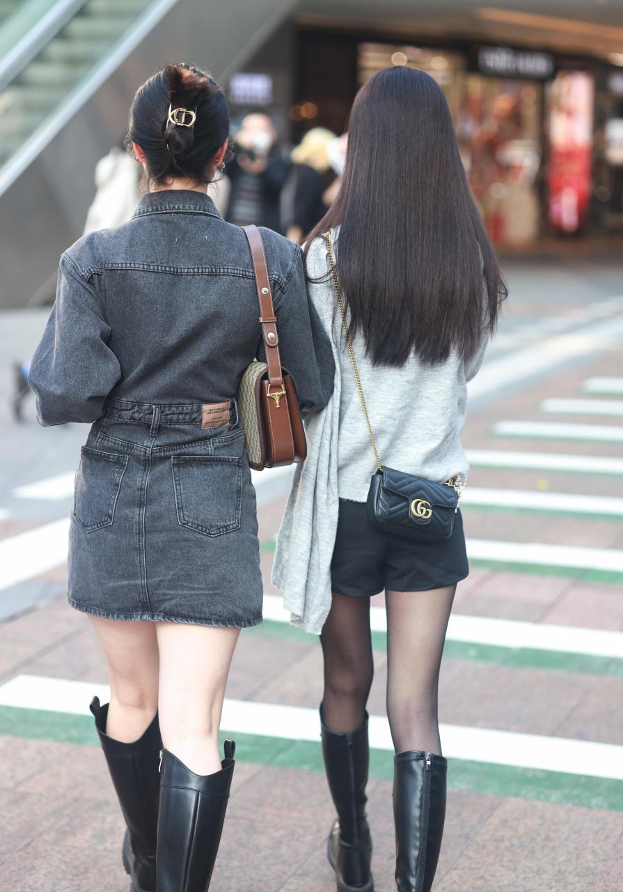 重庆街拍:北城天街20230321-06#穿搭##街拍##美女