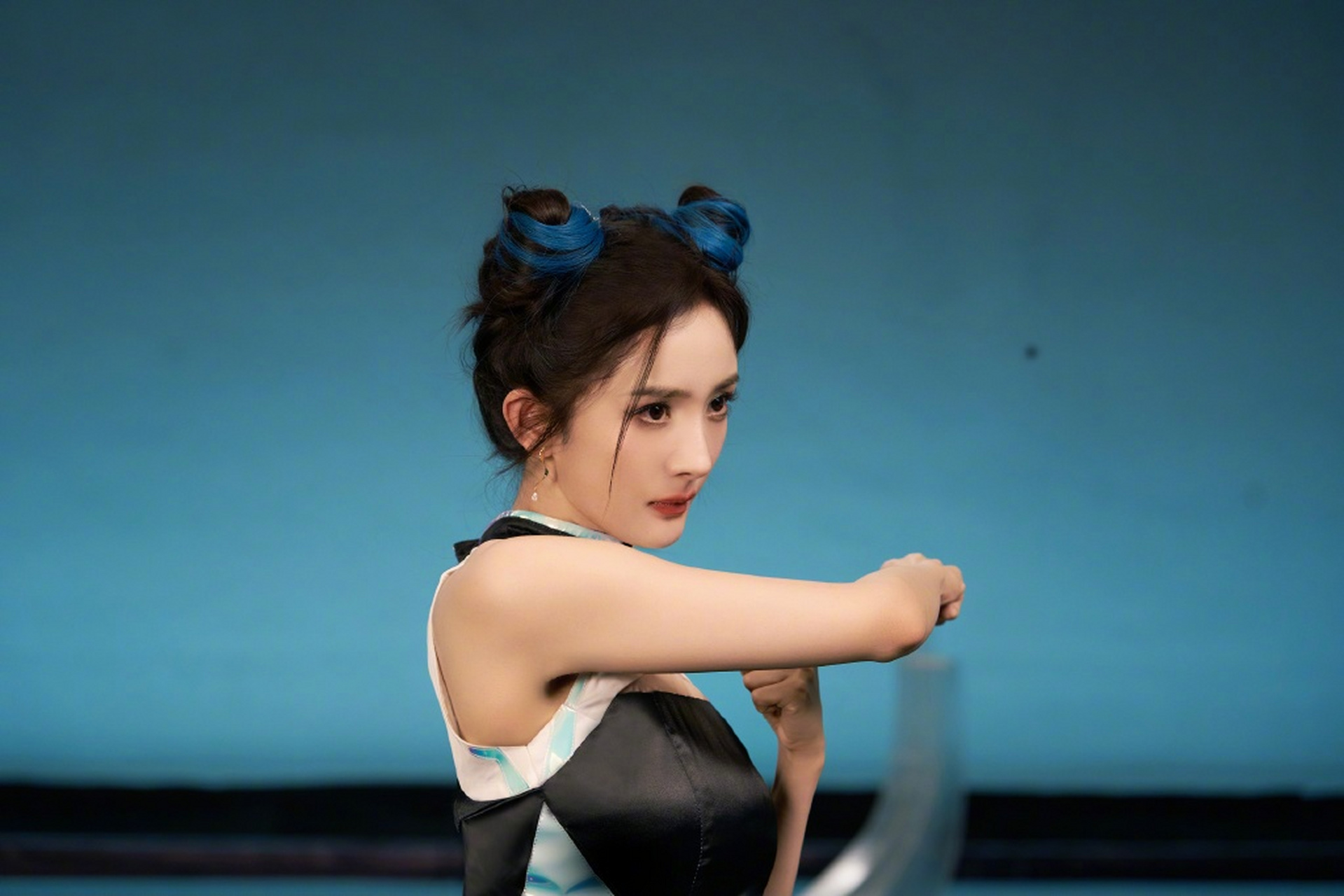 刚毅的格斗家杨幂来也!完美诠释暴力美学.